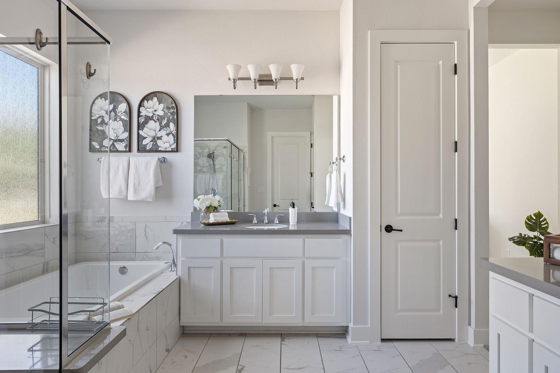 1316 Da Vinci Trl, Leander, TX 78641