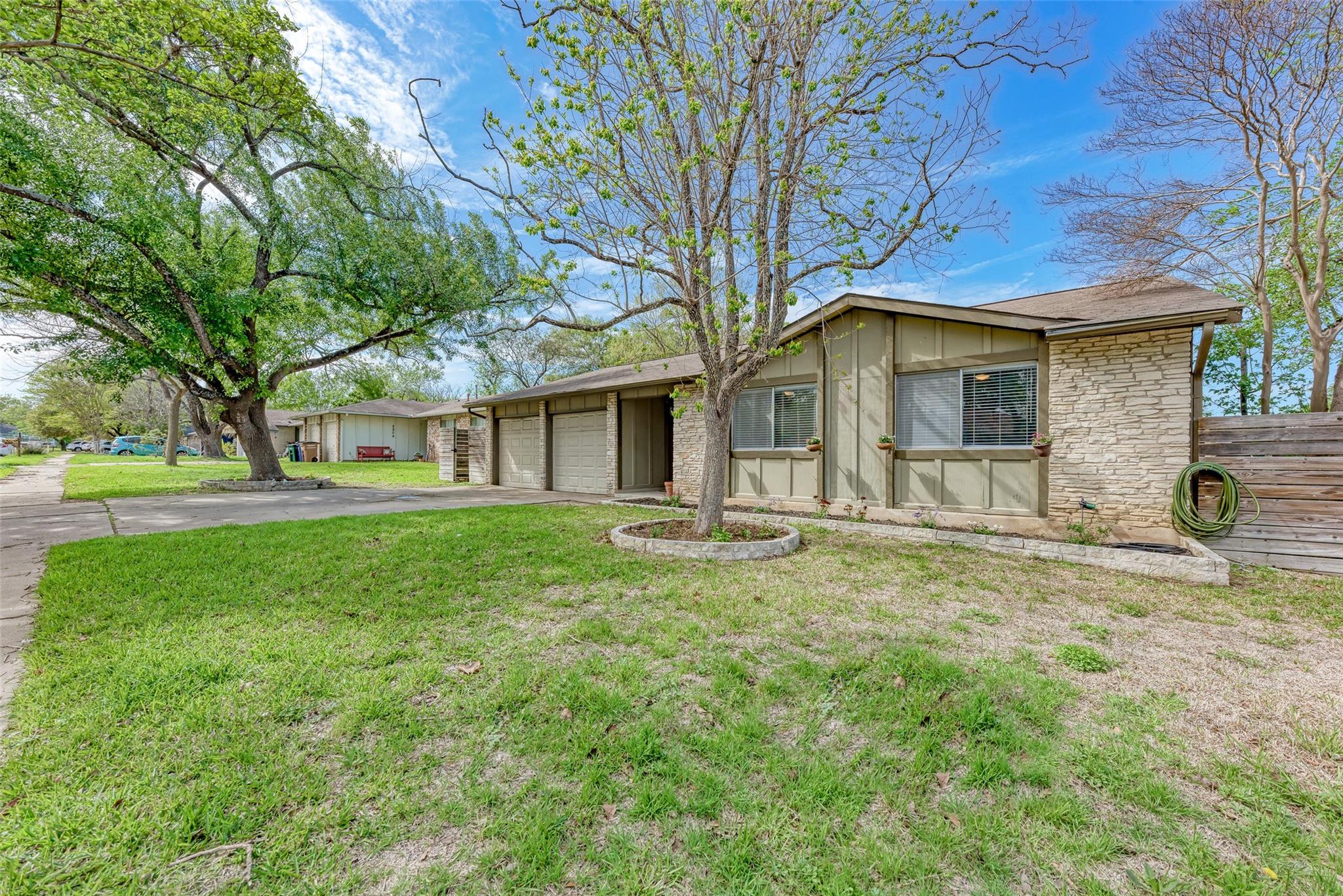 2804 Sissinghurst Dr, Austin, TX 78745