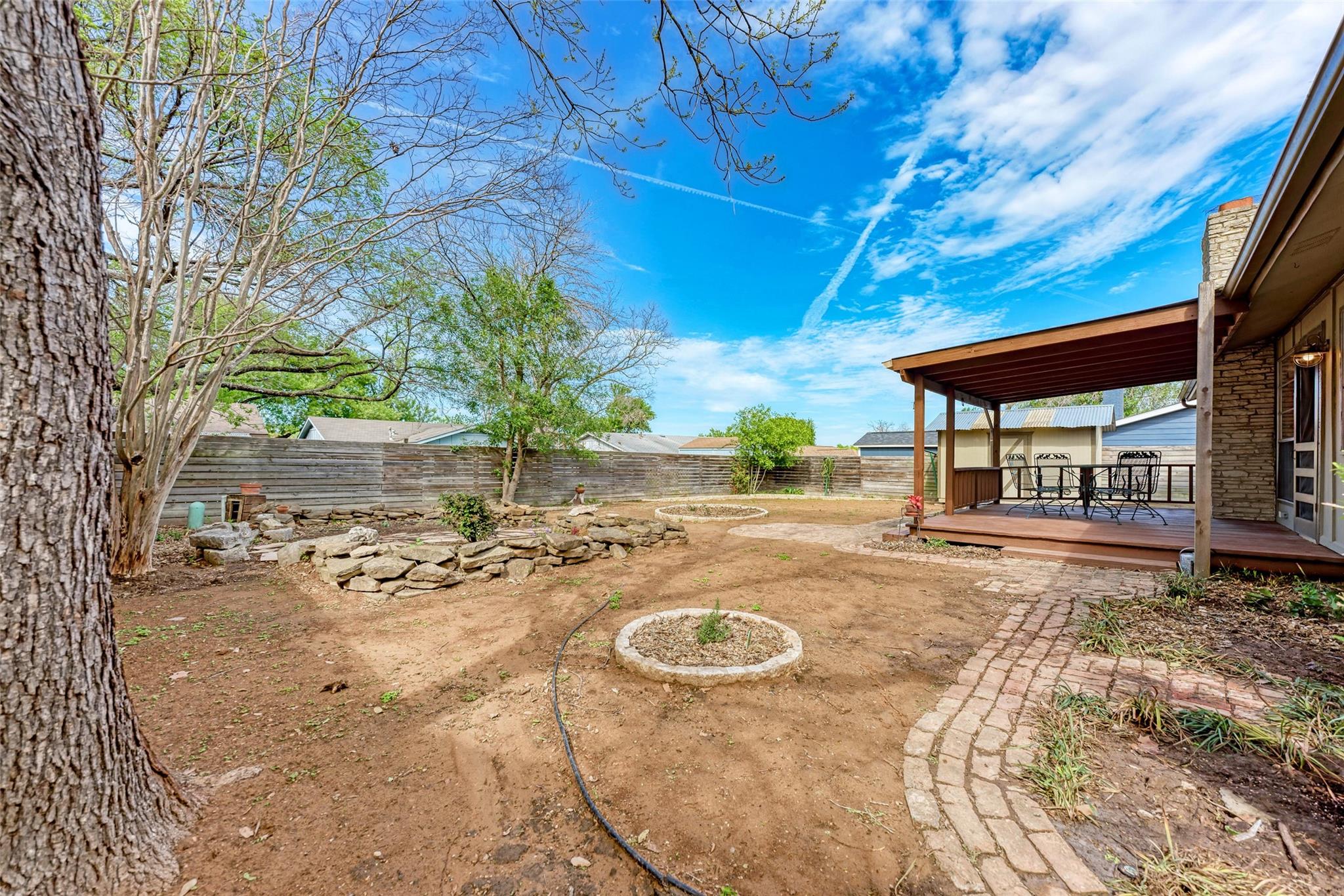 2804 Sissinghurst Dr, Austin, TX 78745