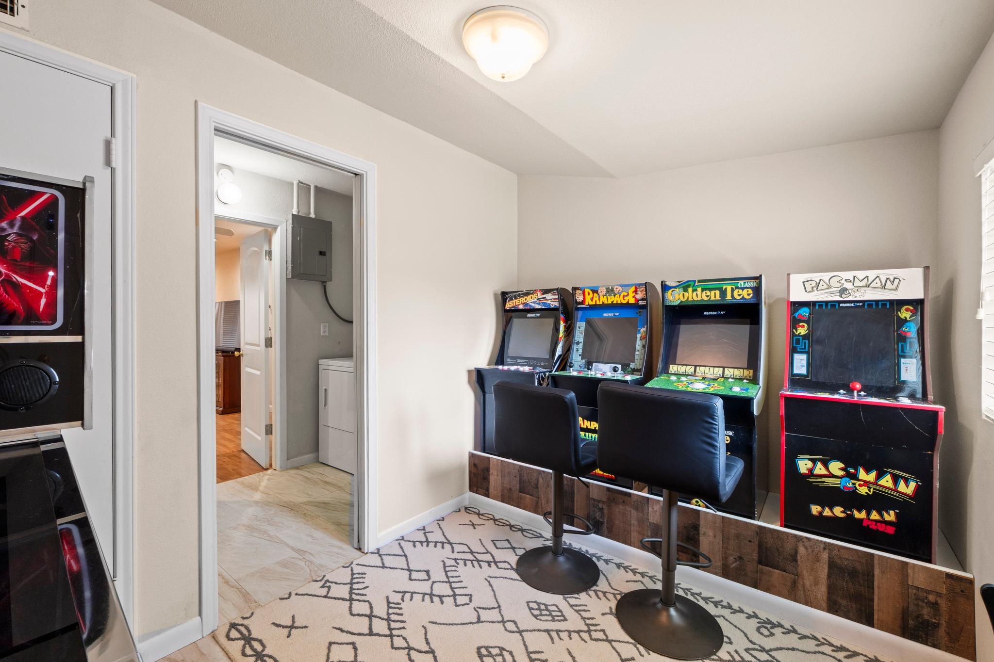 8501 Kromer St, Austin, TX 78757