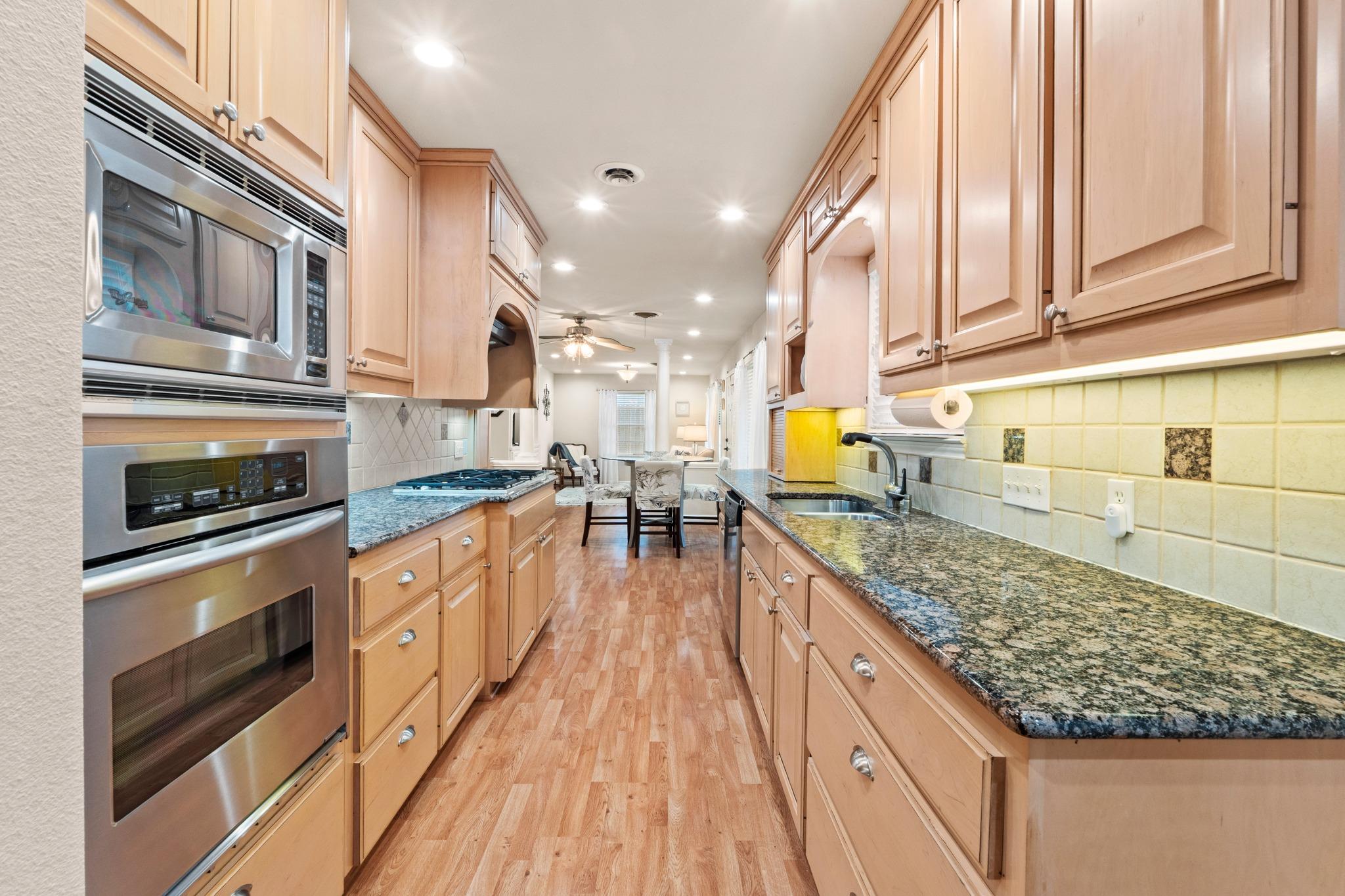 8501 Kromer St, Austin, TX 78757