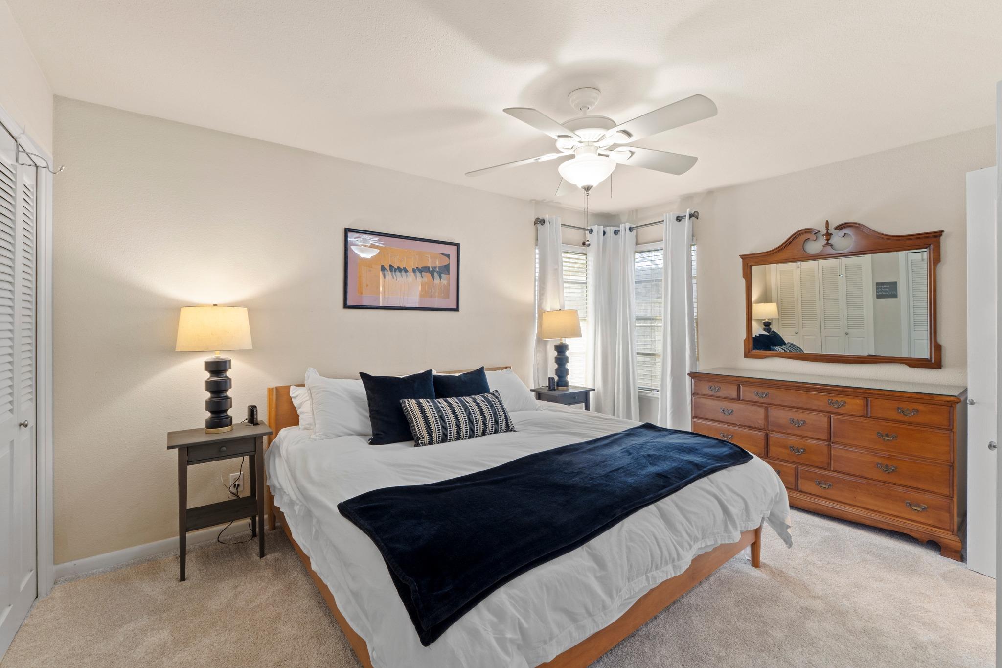 8501 Kromer St, Austin, TX 78757