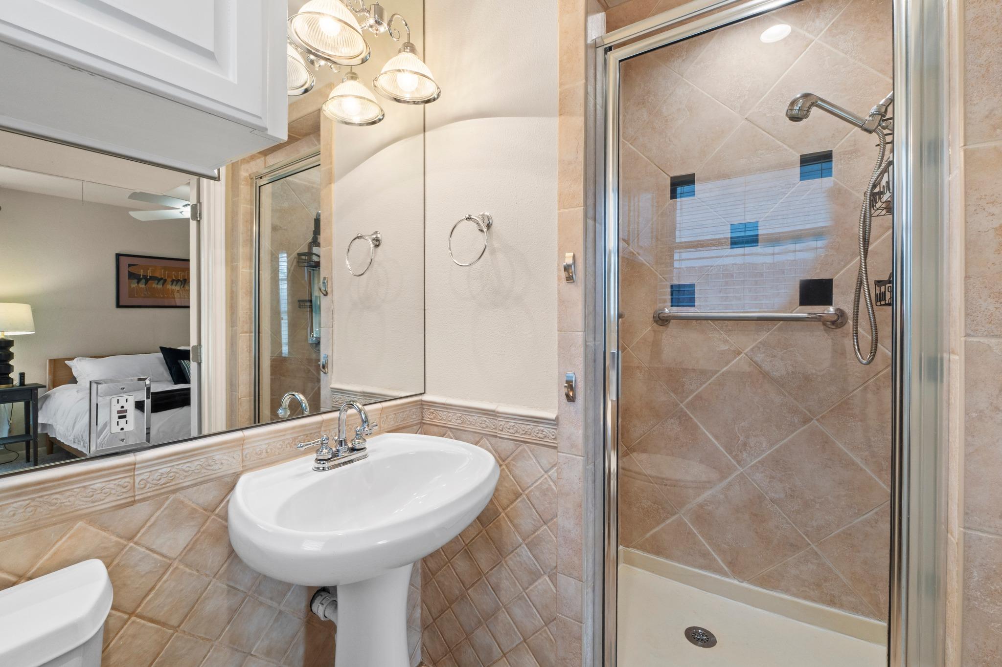 8501 Kromer St, Austin, TX 78757