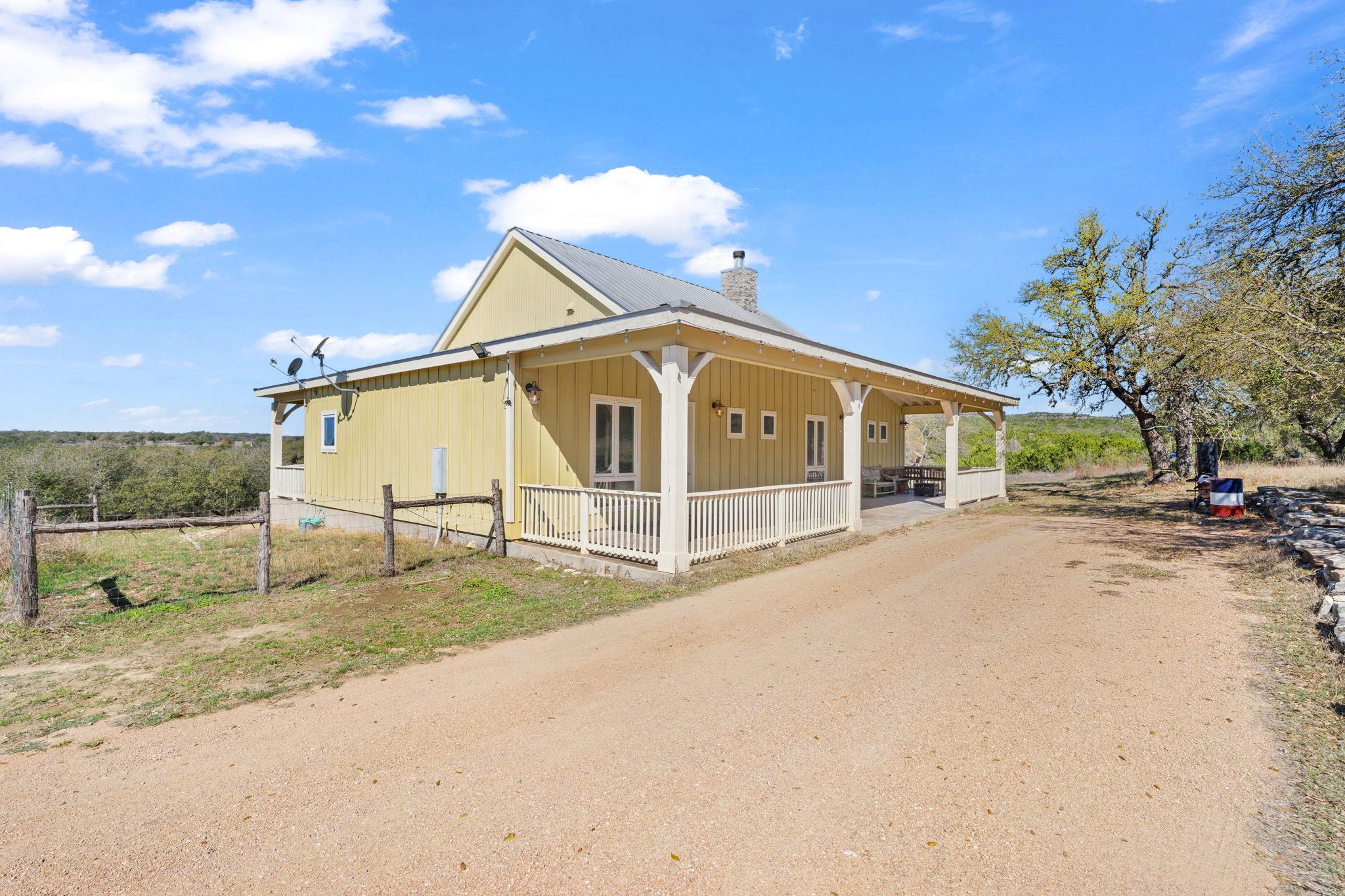 6350 Mount Sharp Rd # B, Wimberley, TX 78676