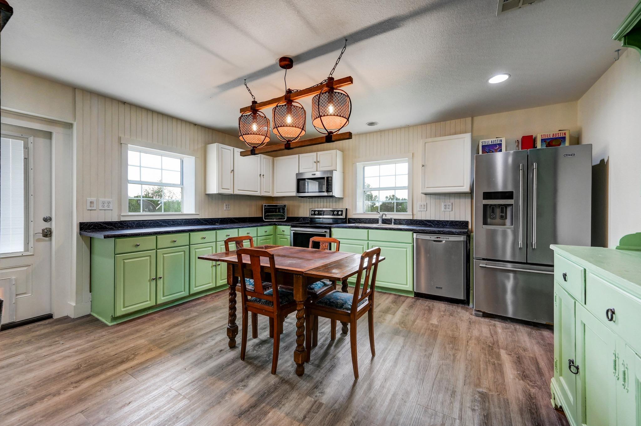 6350 Mount Sharp Rd # B, Wimberley, TX 78676