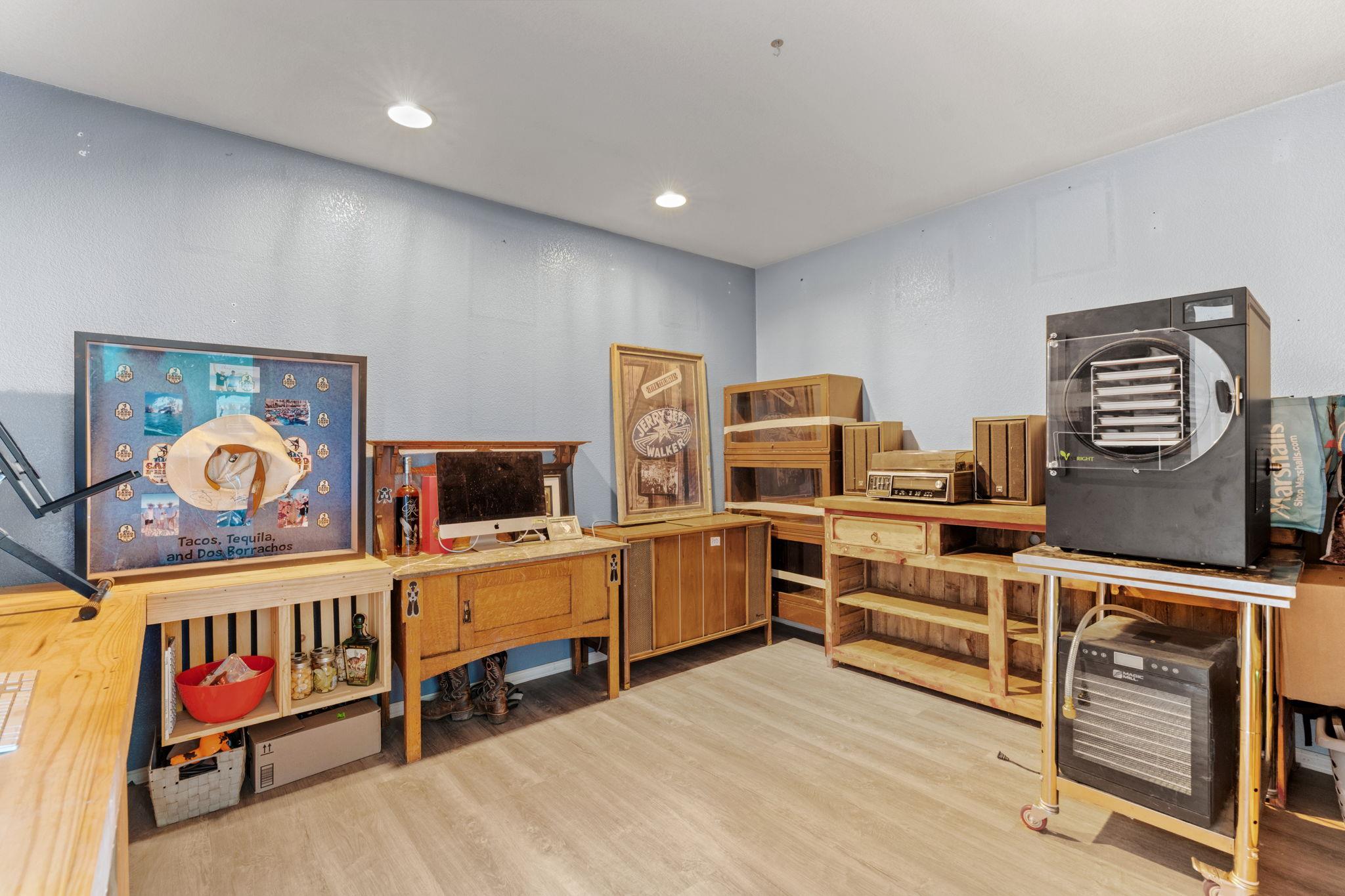 6350 Mount Sharp Rd # B, Wimberley, TX 78676