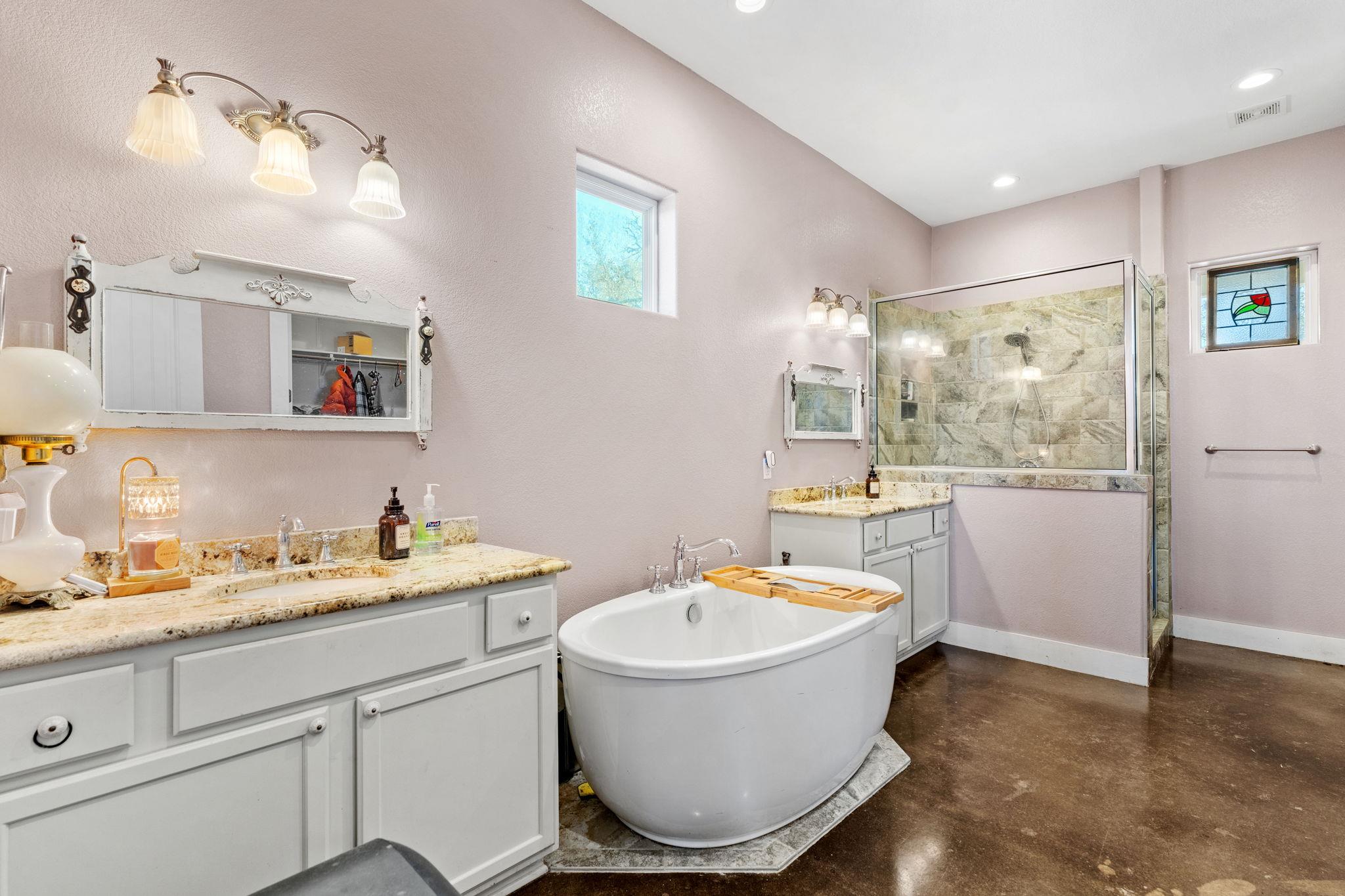 6350 Mount Sharp Rd # B, Wimberley, TX 78676