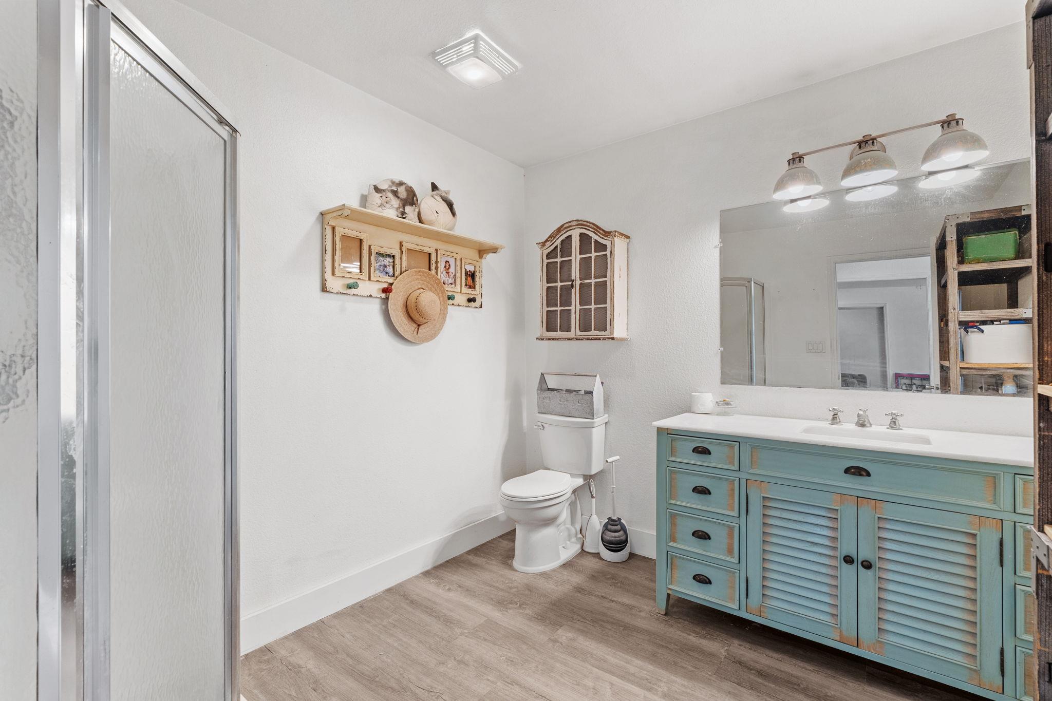 6350 Mount Sharp Rd # B, Wimberley, TX 78676