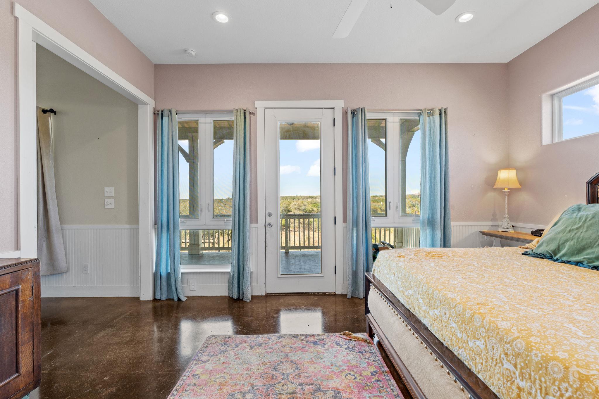 6350 Mount Sharp Rd # B, Wimberley, TX 78676