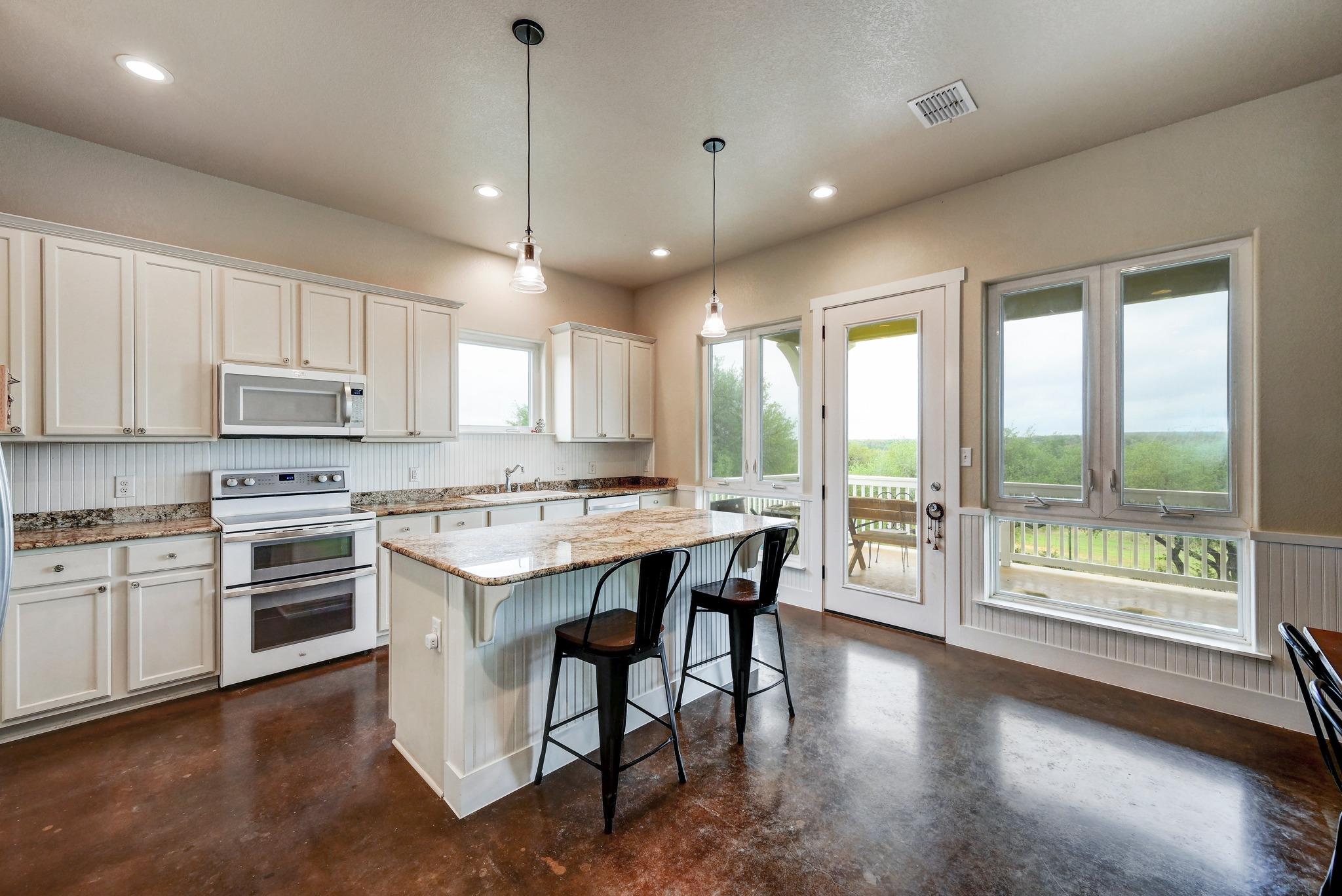 6350 Mount Sharp Rd # B, Wimberley, TX 78676