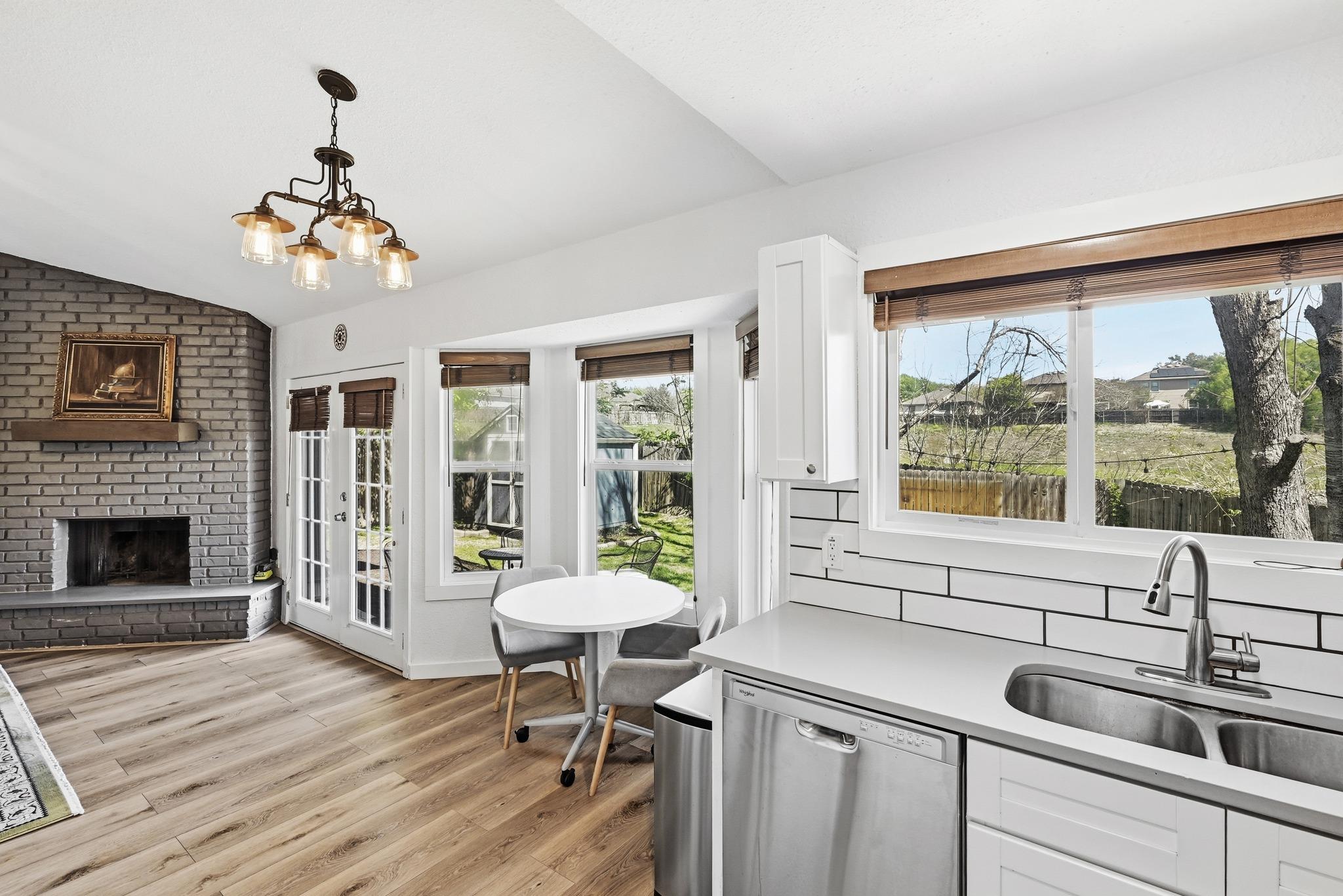 5610 Fence Row, Austin, TX 78744