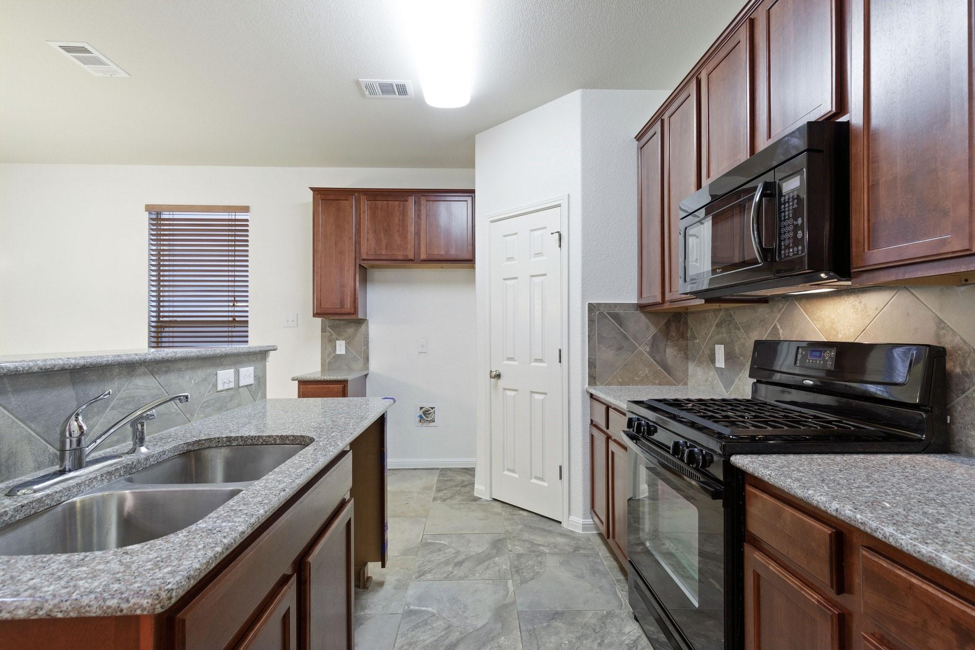 11400 W Parmer Ln # 88, Cedar Park, TX 78613