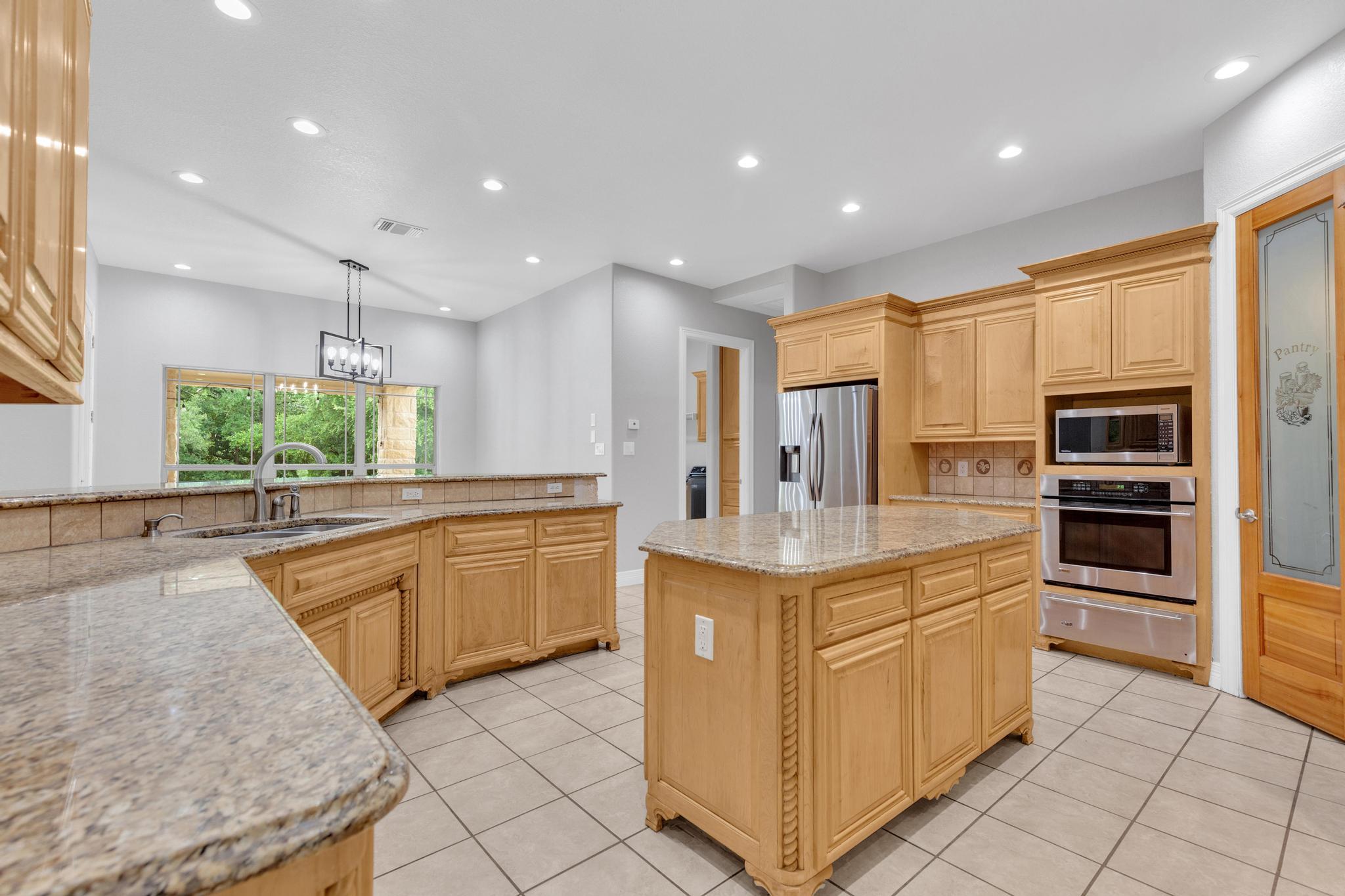 1130 Whispering Water, Spring Branch, TX 78070