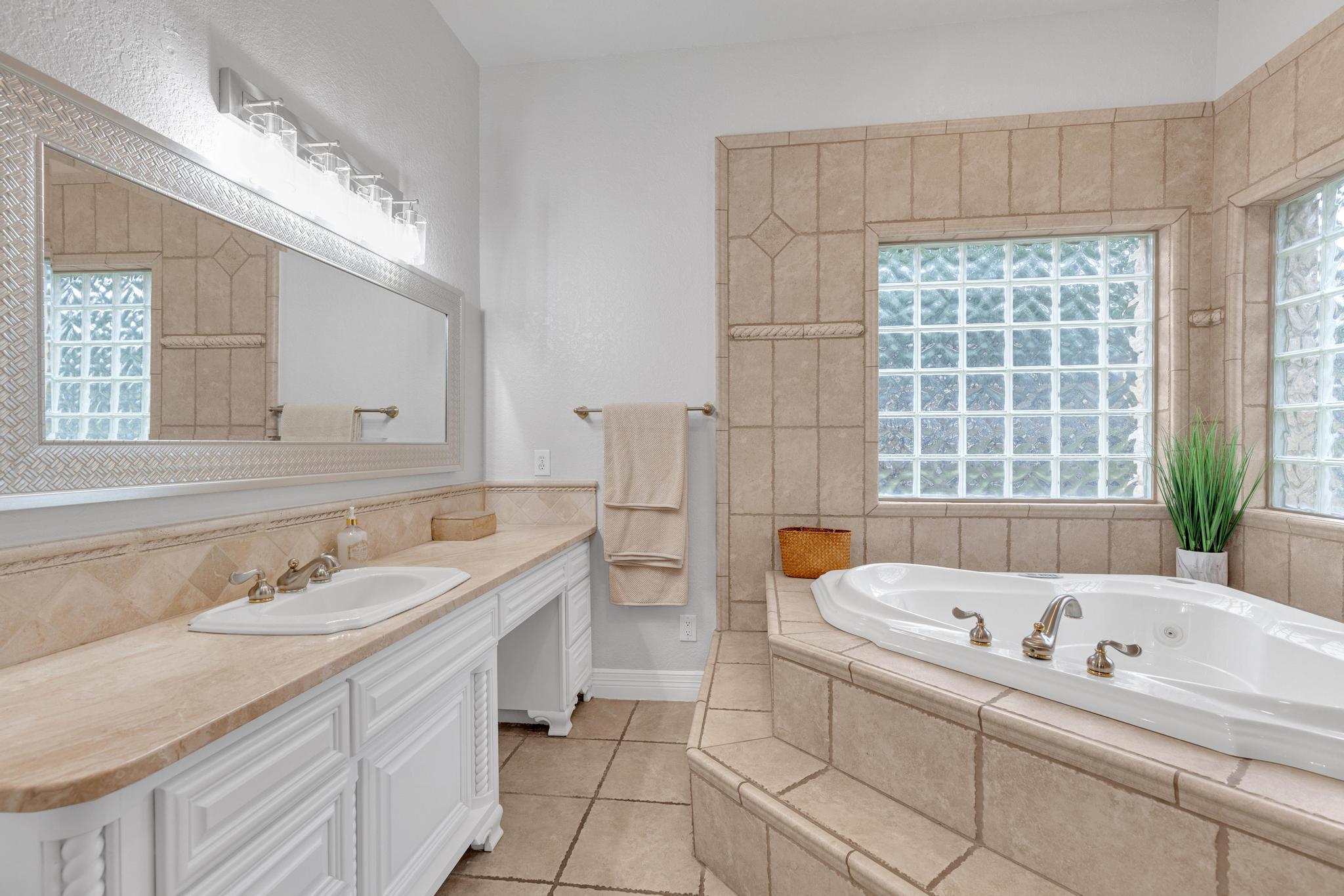 1130 Whispering Water, Spring Branch, TX 78070