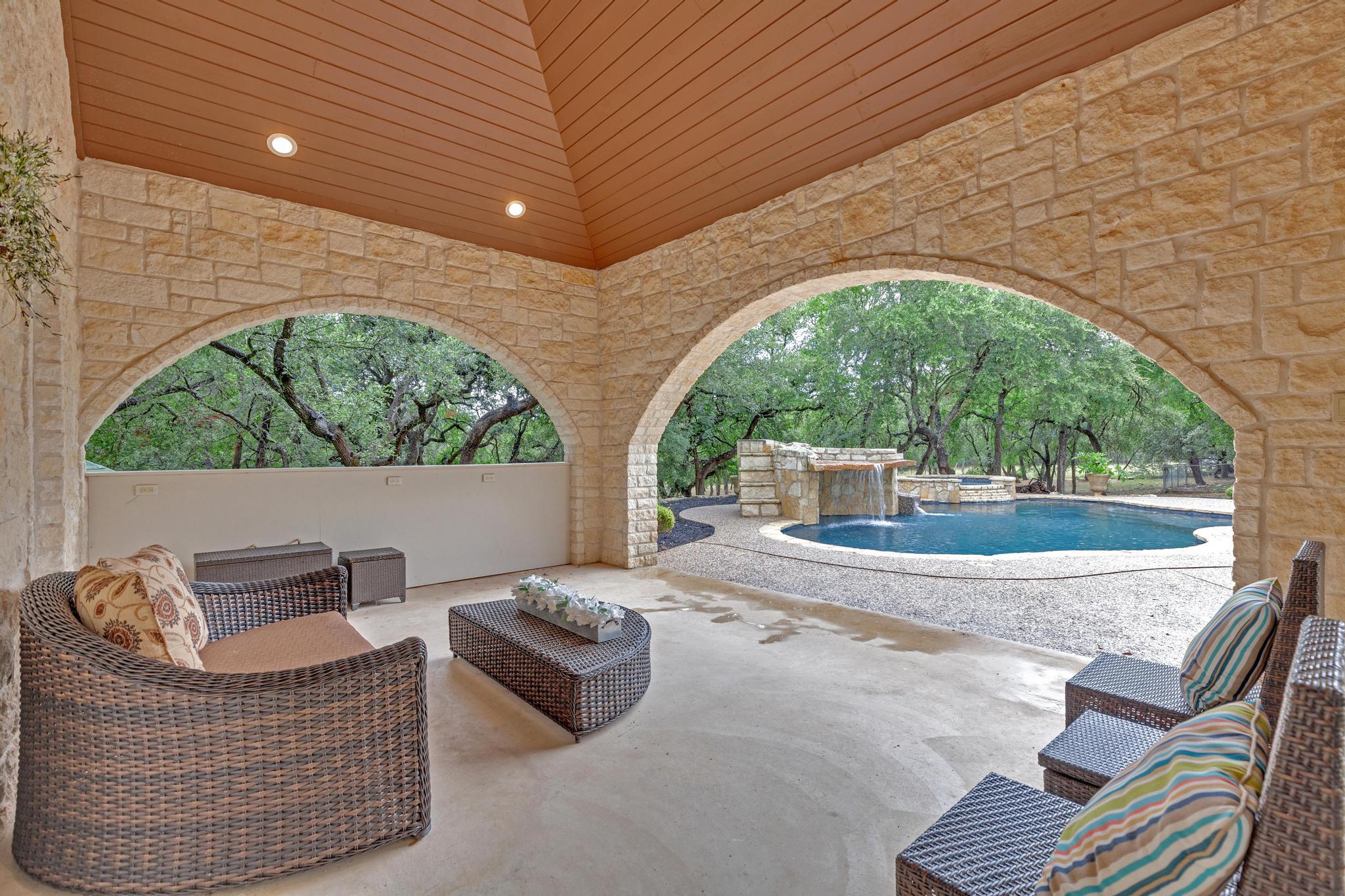 1130 Whispering Water, Spring Branch, TX 78070