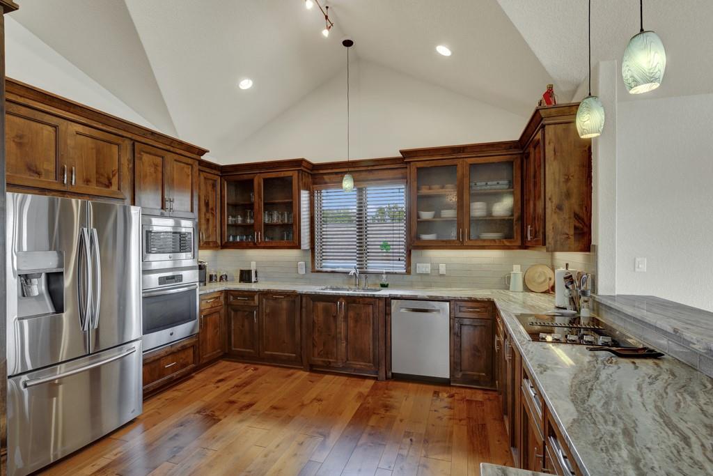 2550 Colleen Dr, Canyon Lake, TX 78133