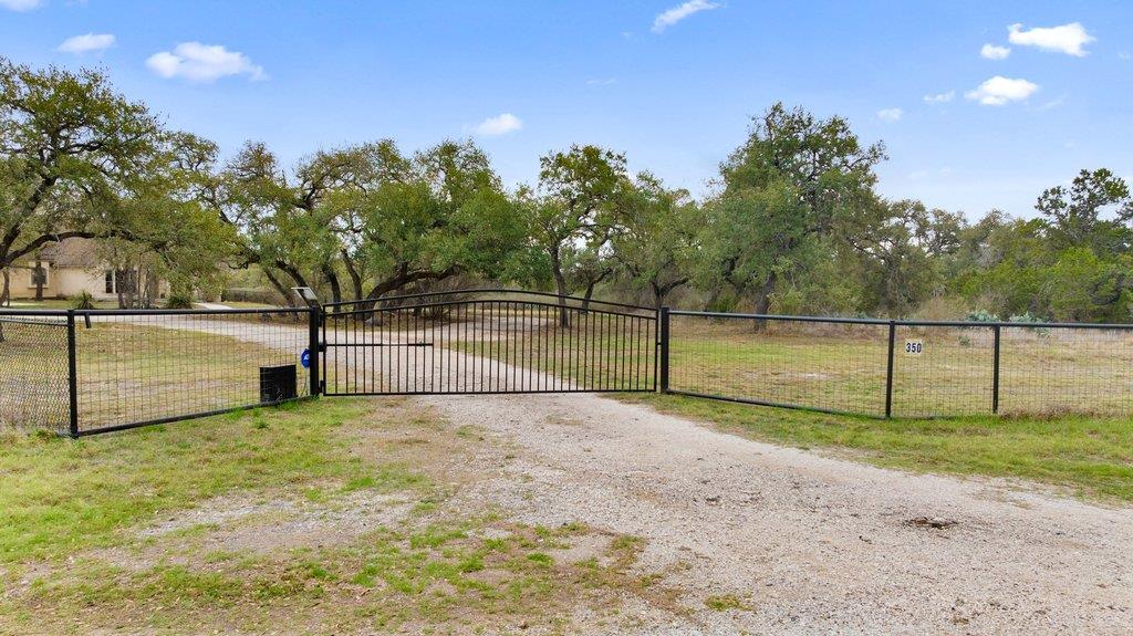 350 Buffalo Springs Rd, New Braunfels, TX 78132