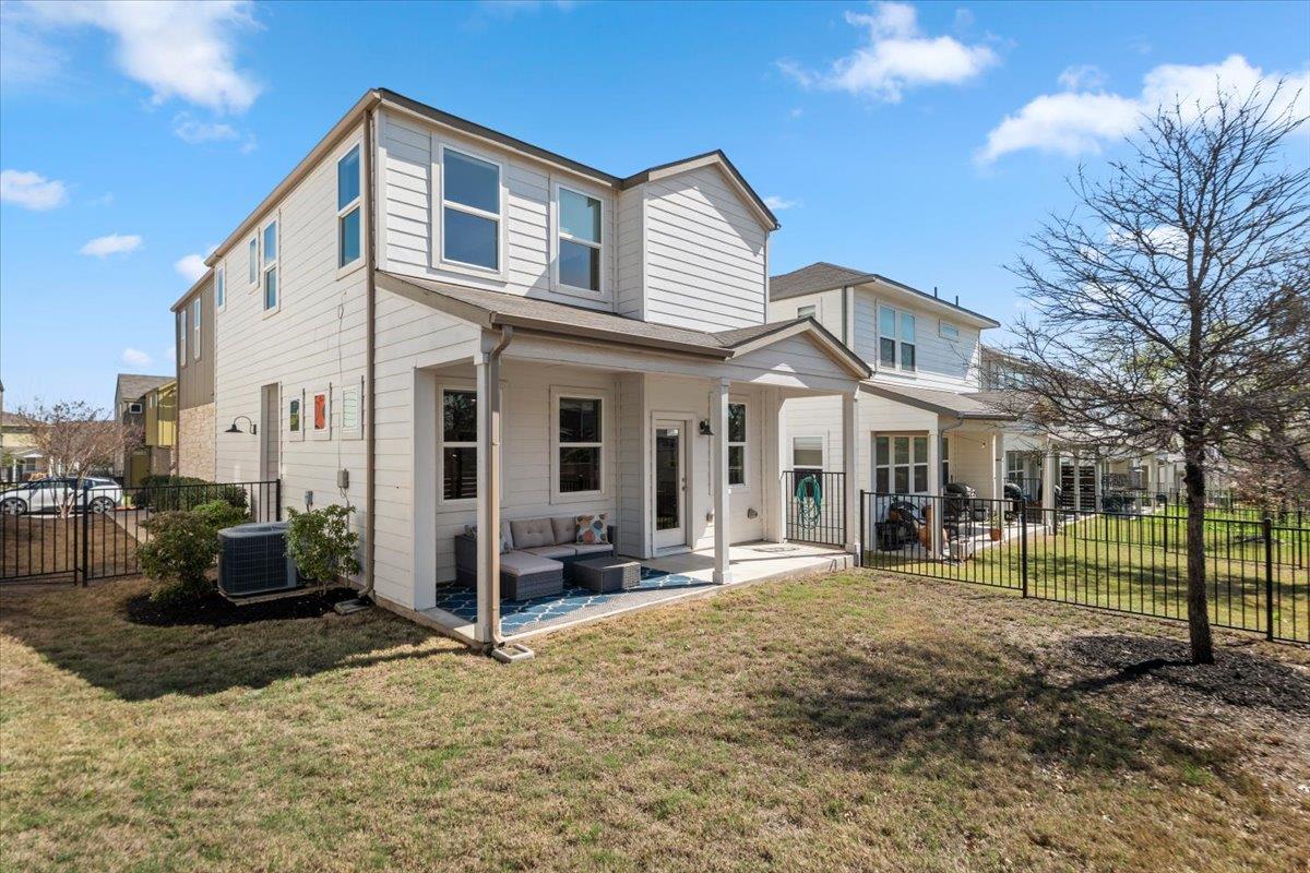 7415 Travertine Spring Dr, Austin, TX 78744