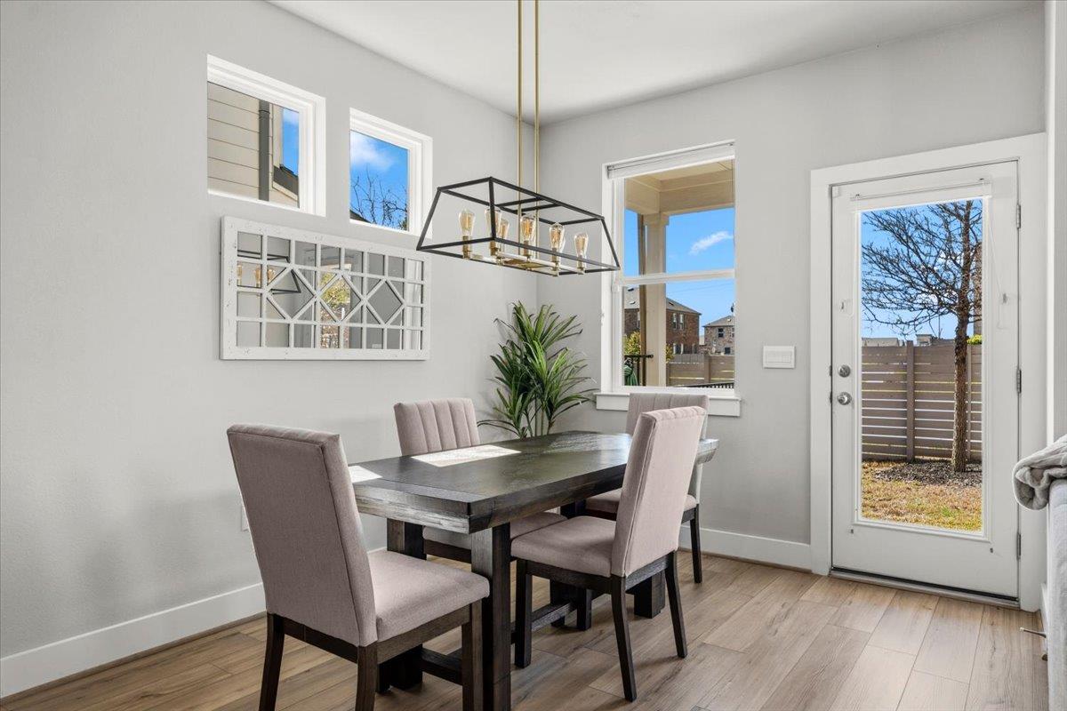 7415 Travertine Spring Dr, Austin, TX 78744