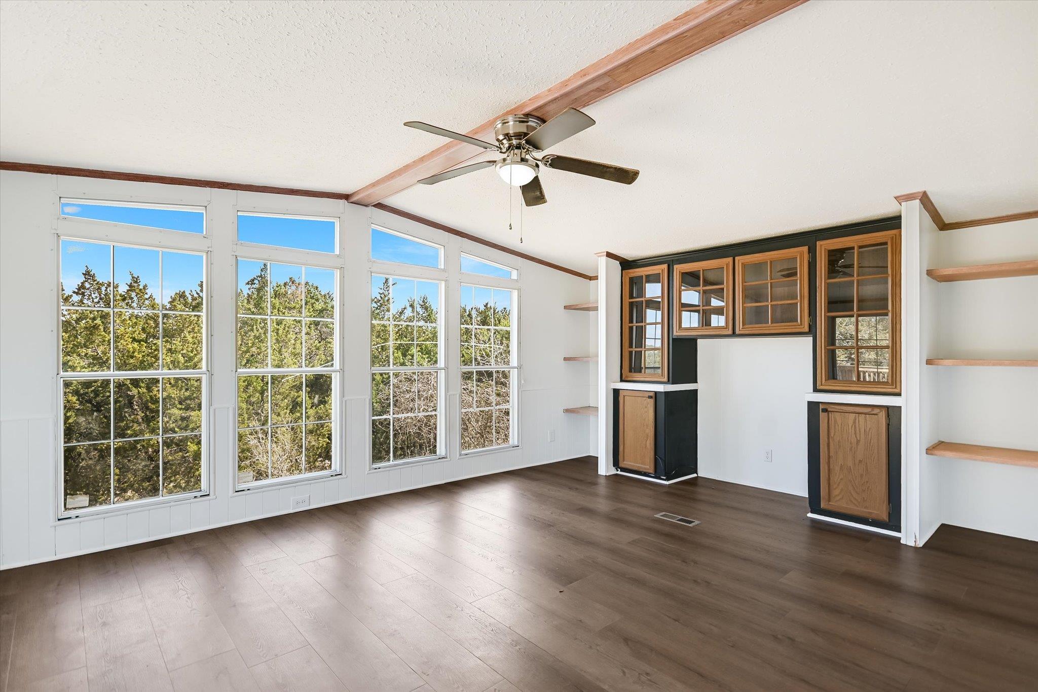 217 Rousey St, Canyon Lake, TX 78133