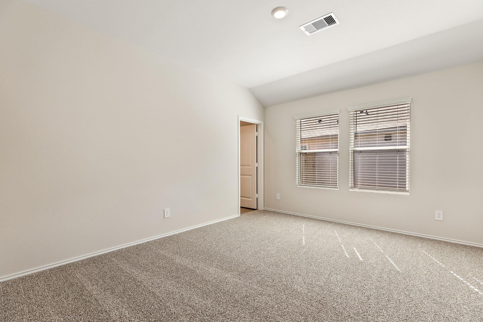 1702 Miller Ter, Lockhart, TX 78644