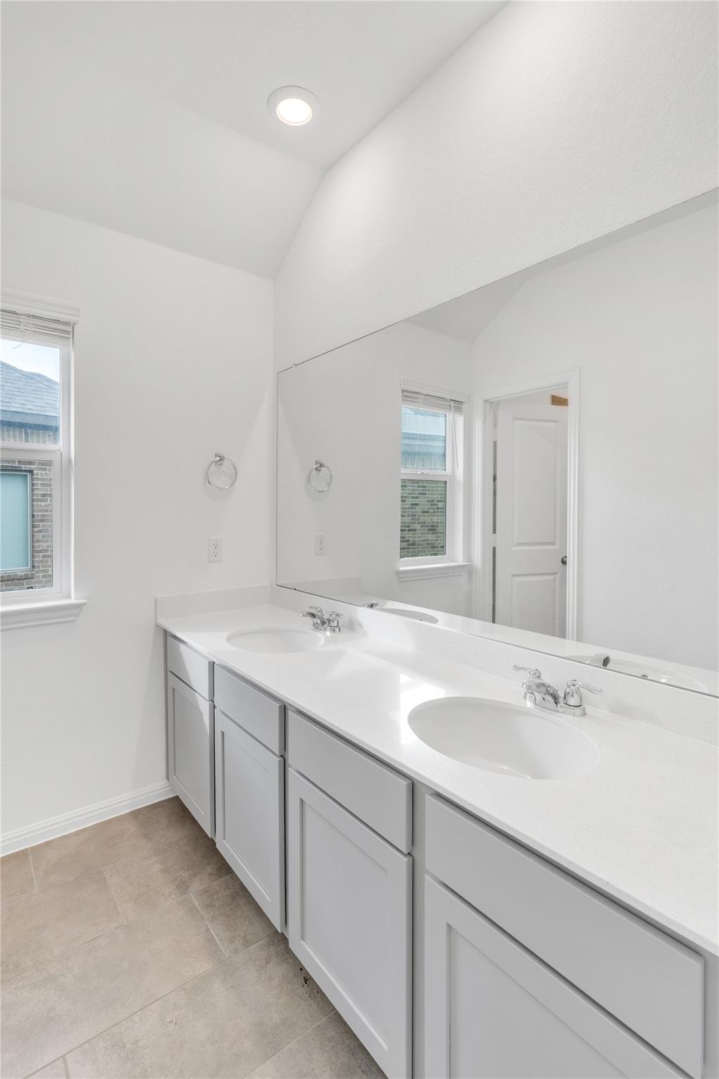 133 Lenera Dr, Liberty Hill, TX 78642