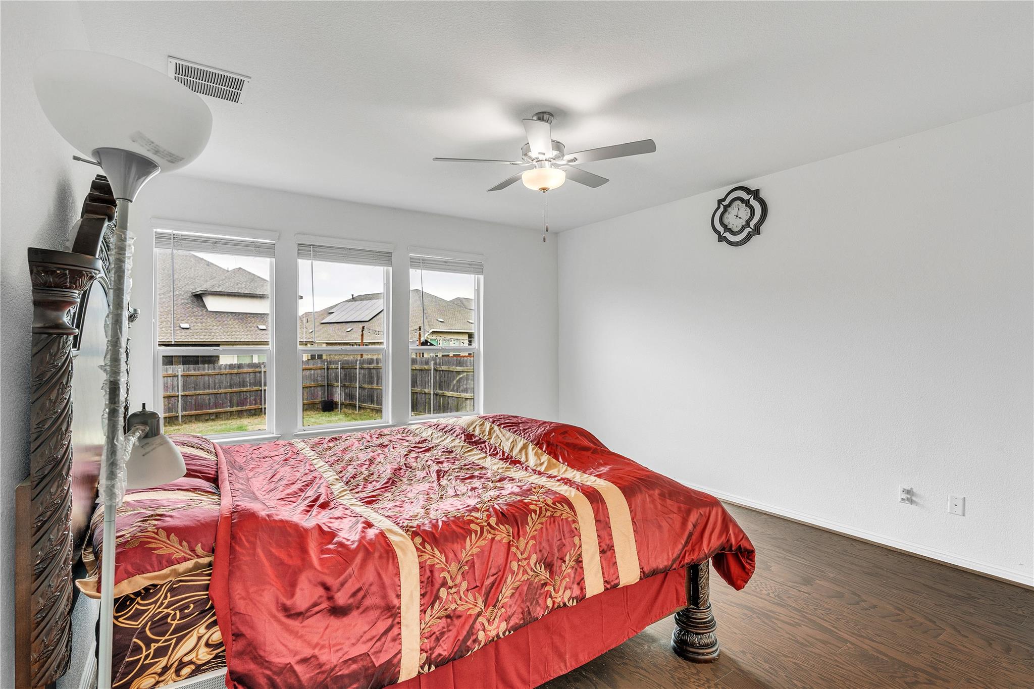 133 Lenera Dr, Liberty Hill, TX 78642