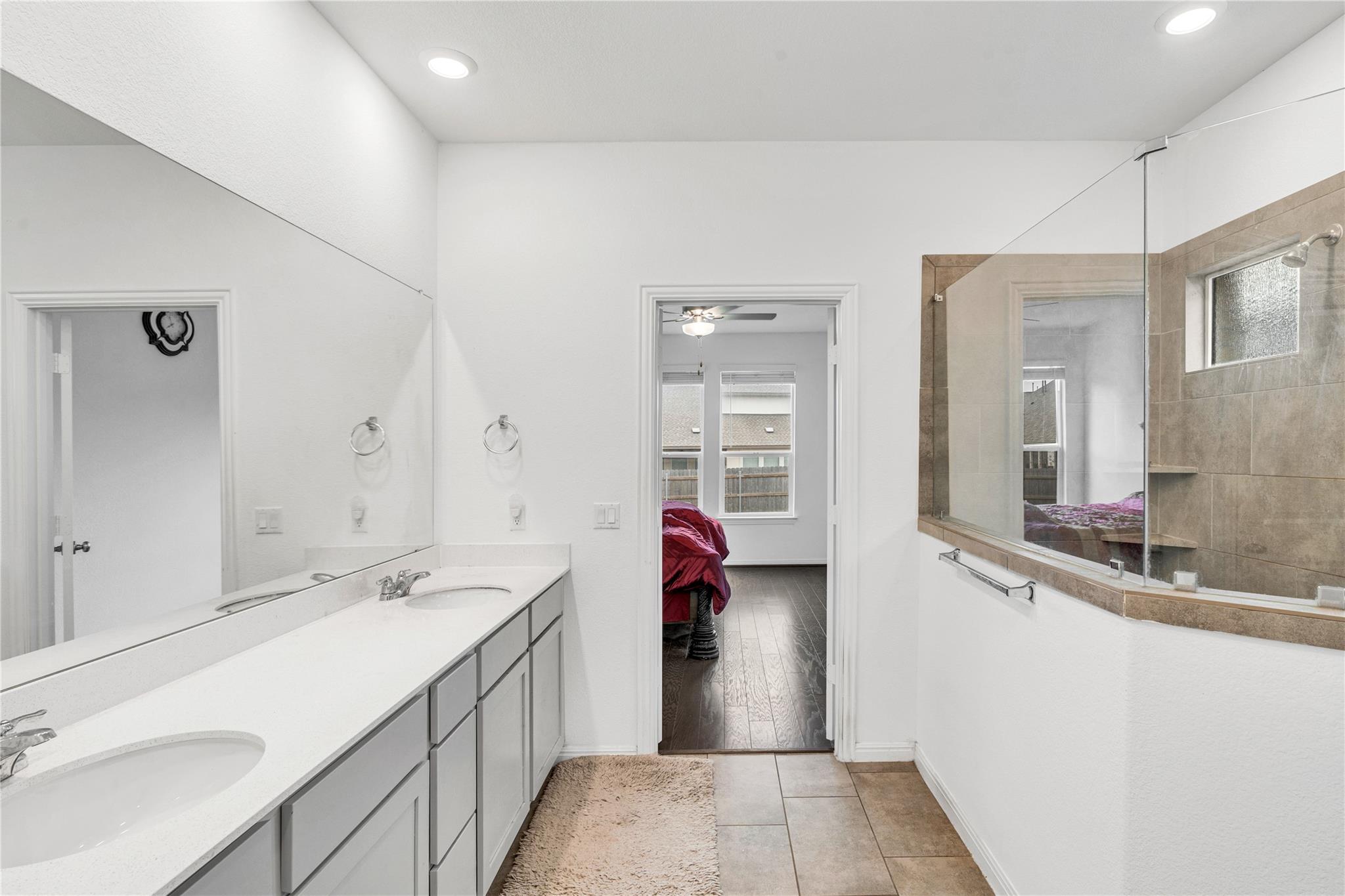 133 Lenera Dr, Liberty Hill, TX 78642