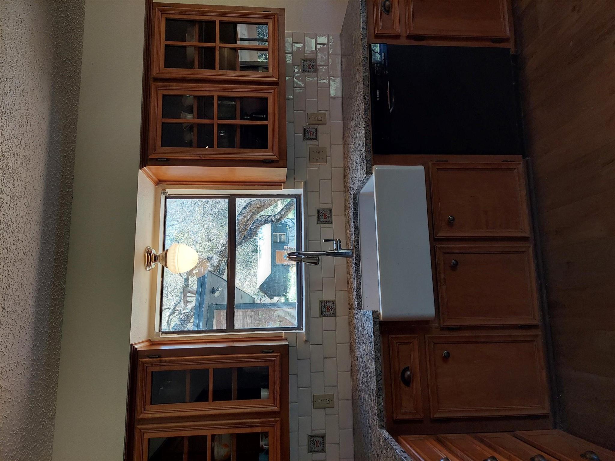 158 Augusta Dr, Wimberley, TX 78676