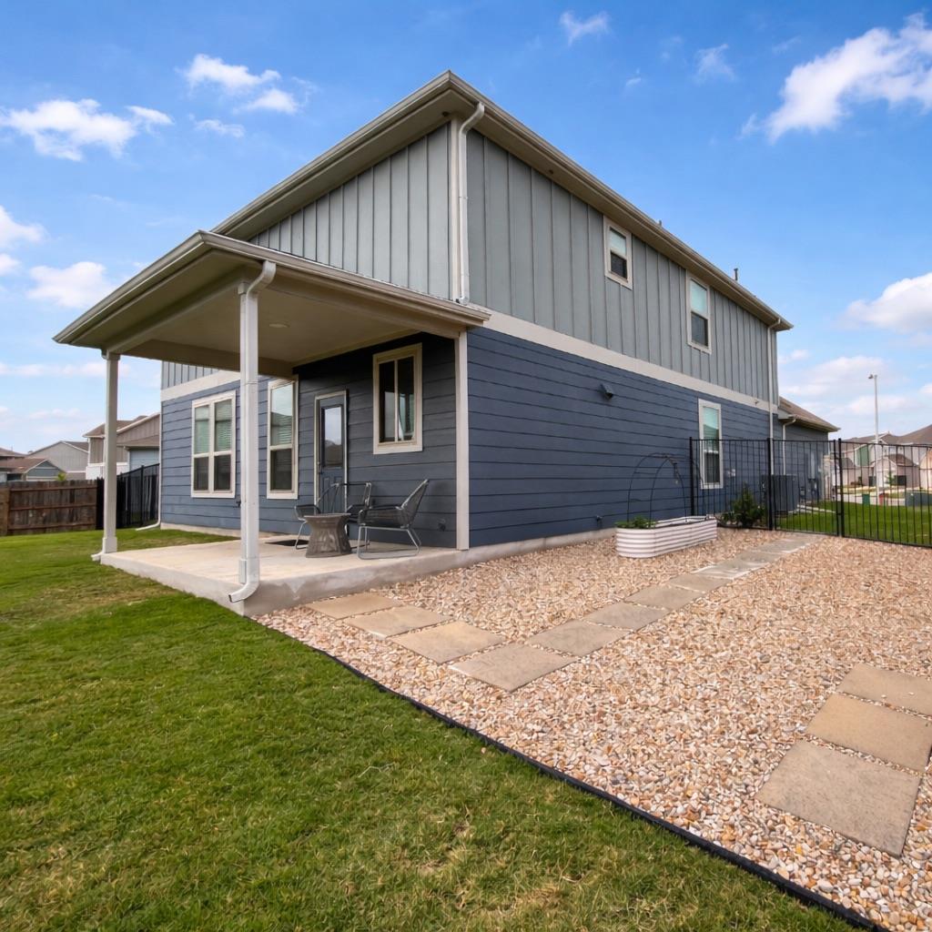 7005 Van Buren Ln, Austin, TX 78724