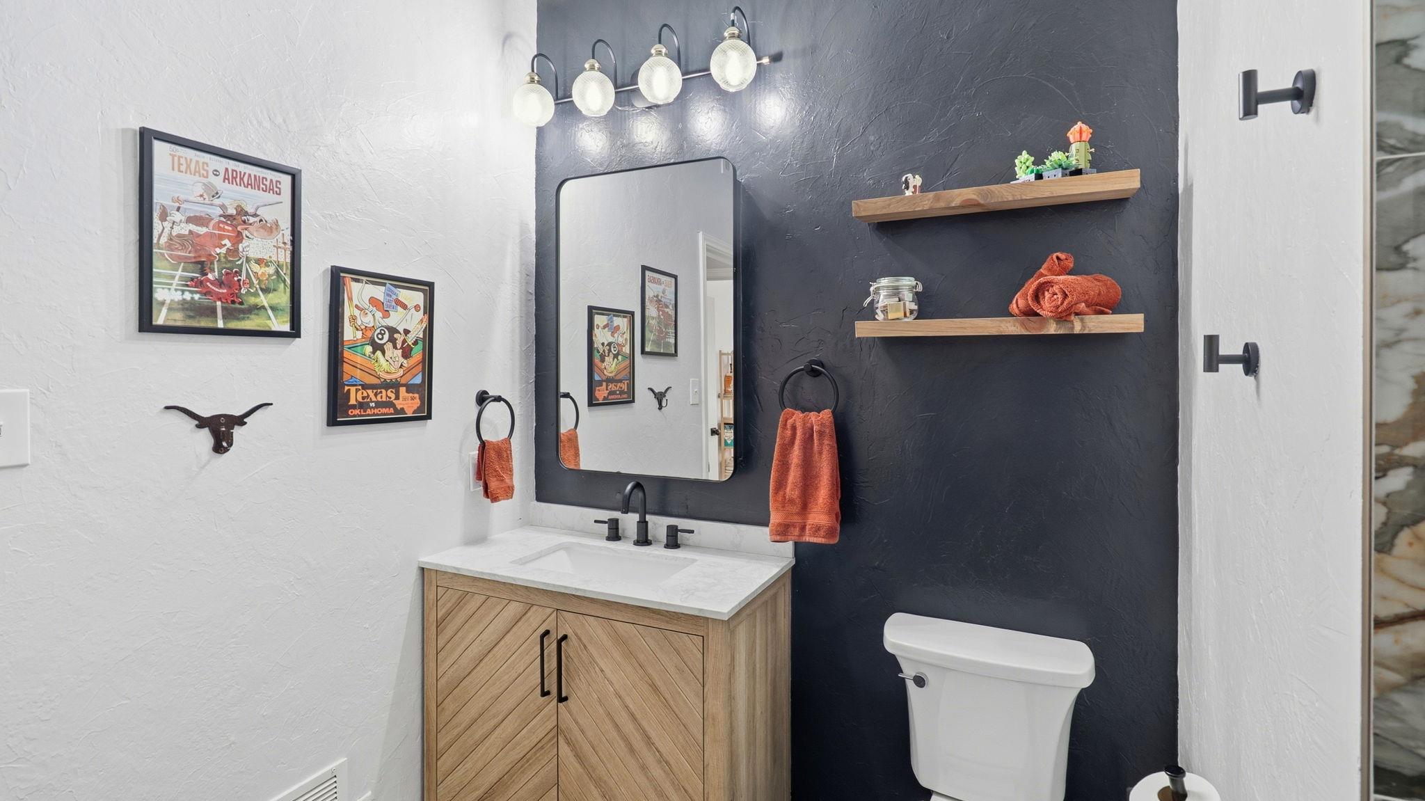 203 E 31st St # 102, Austin, TX 78705