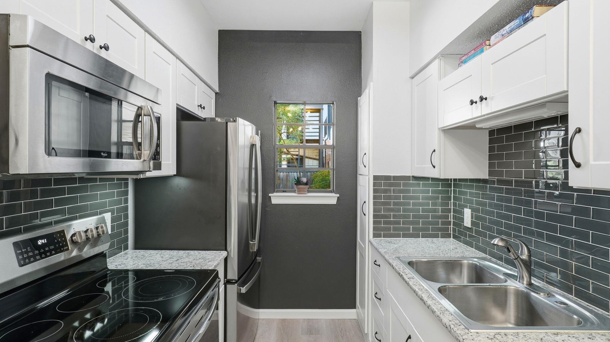 203 E 31st St # 102, Austin, TX 78705