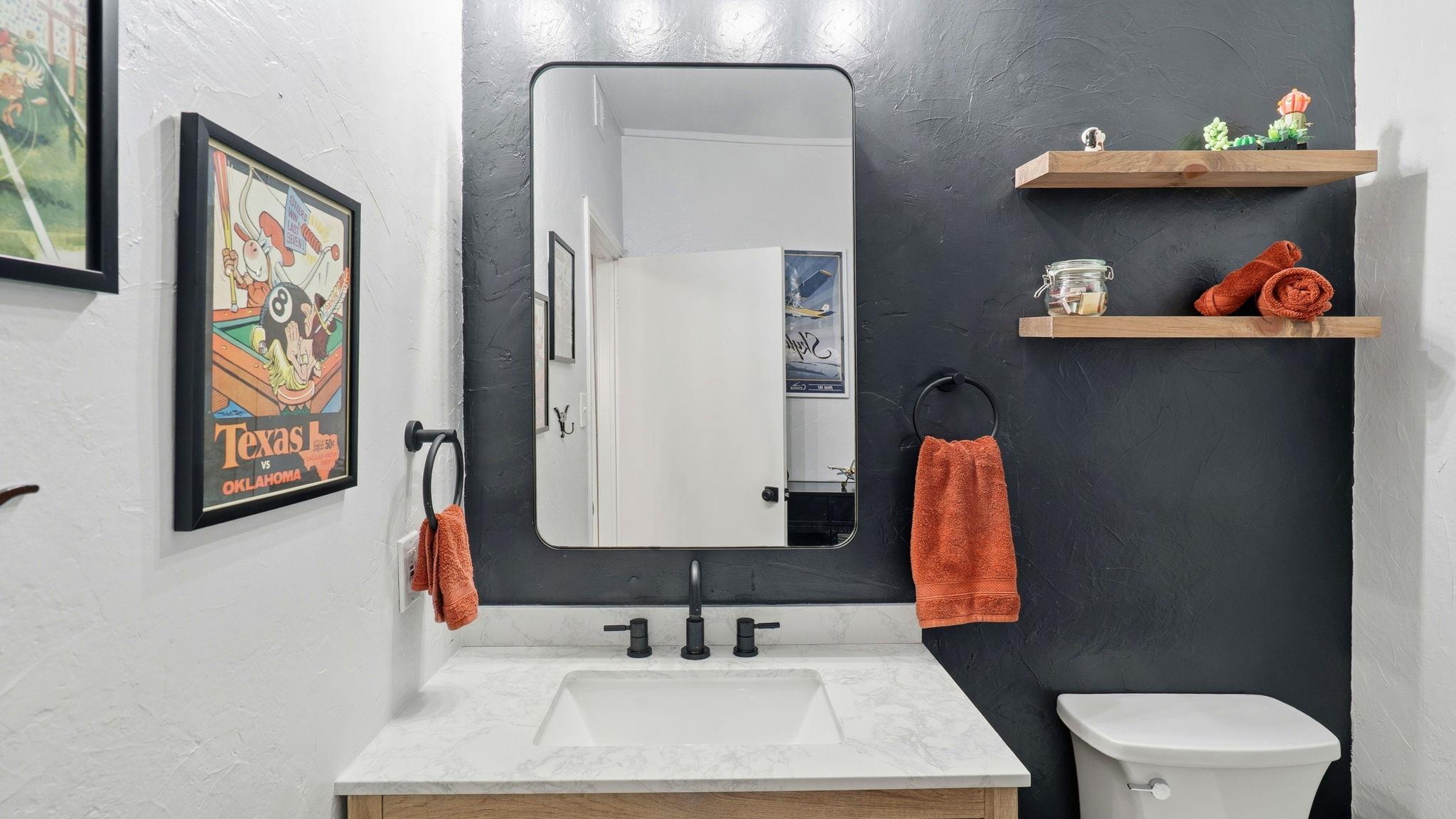 203 E 31st St # 102, Austin, TX 78705