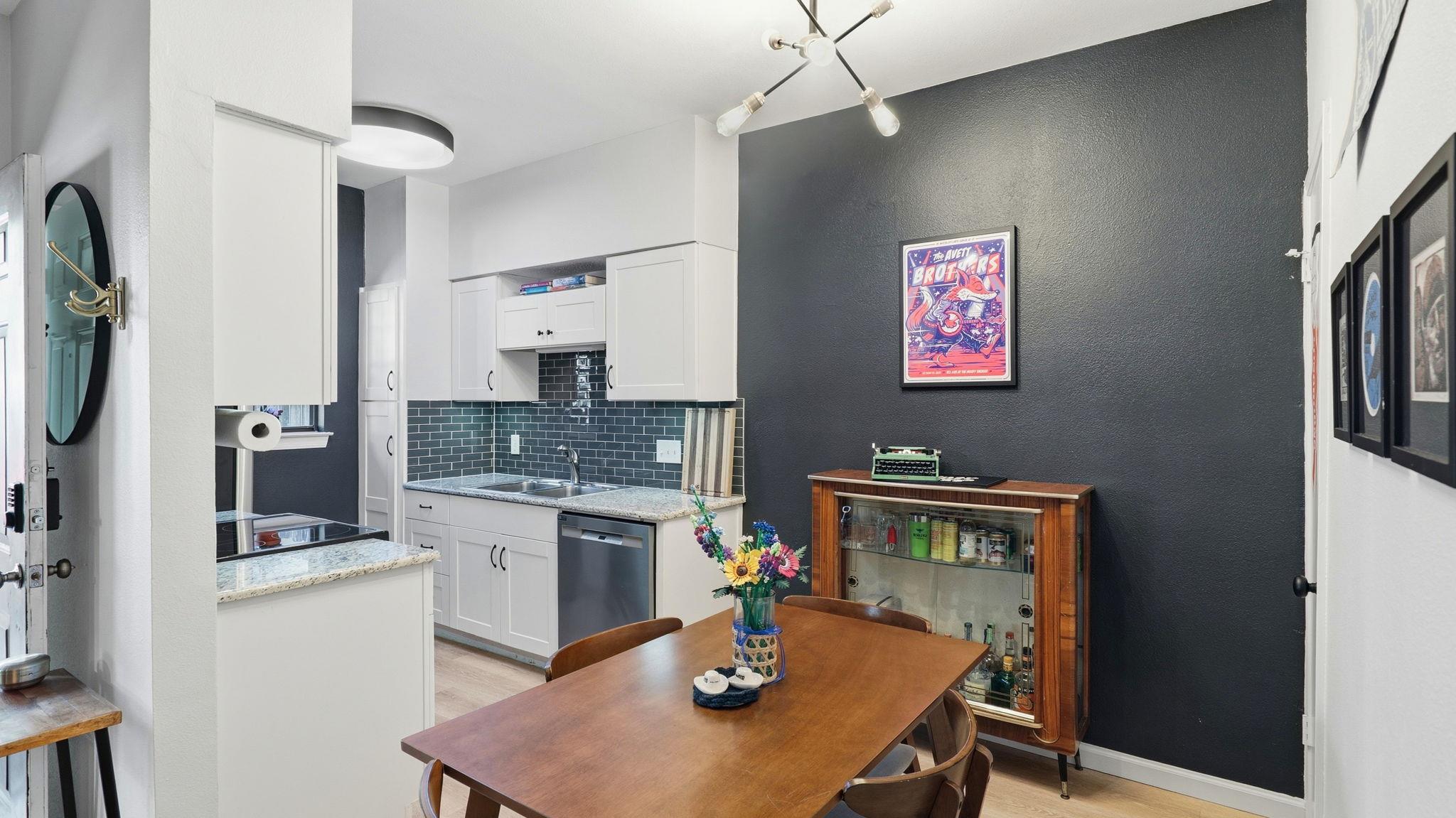 203 E 31st St # 102, Austin, TX 78705