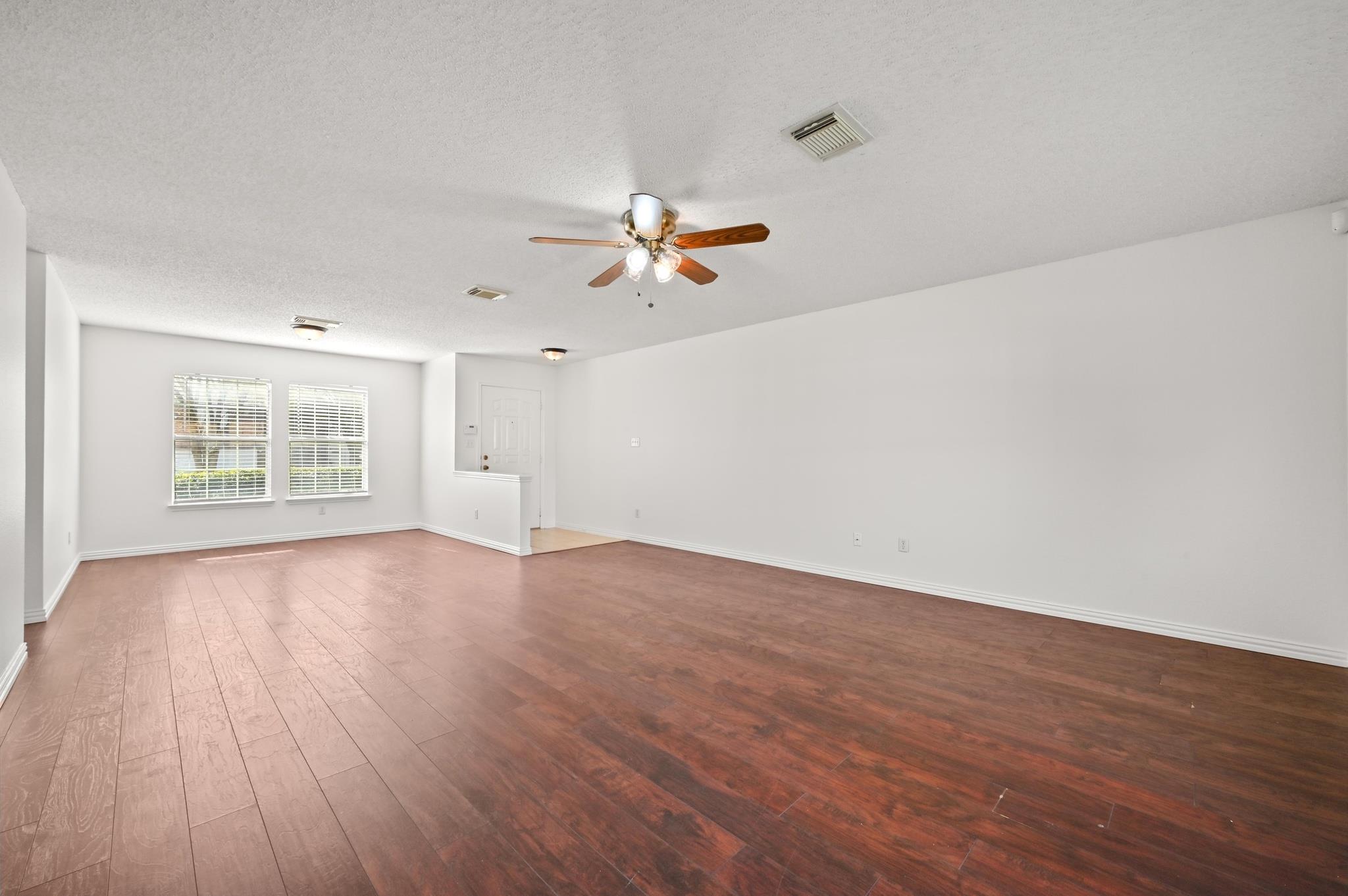 141 Wild Buffalo Dr, Kyle, TX 78640