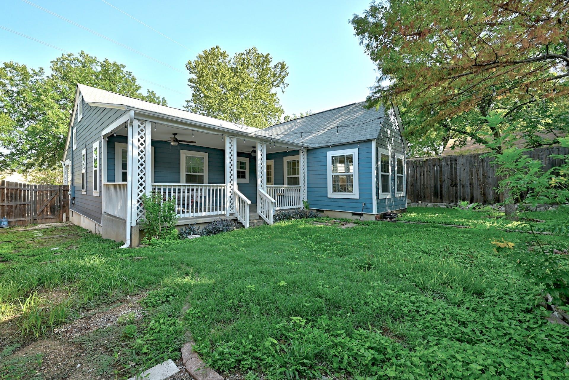 1601 Newfield Ln, Austin, TX 78703