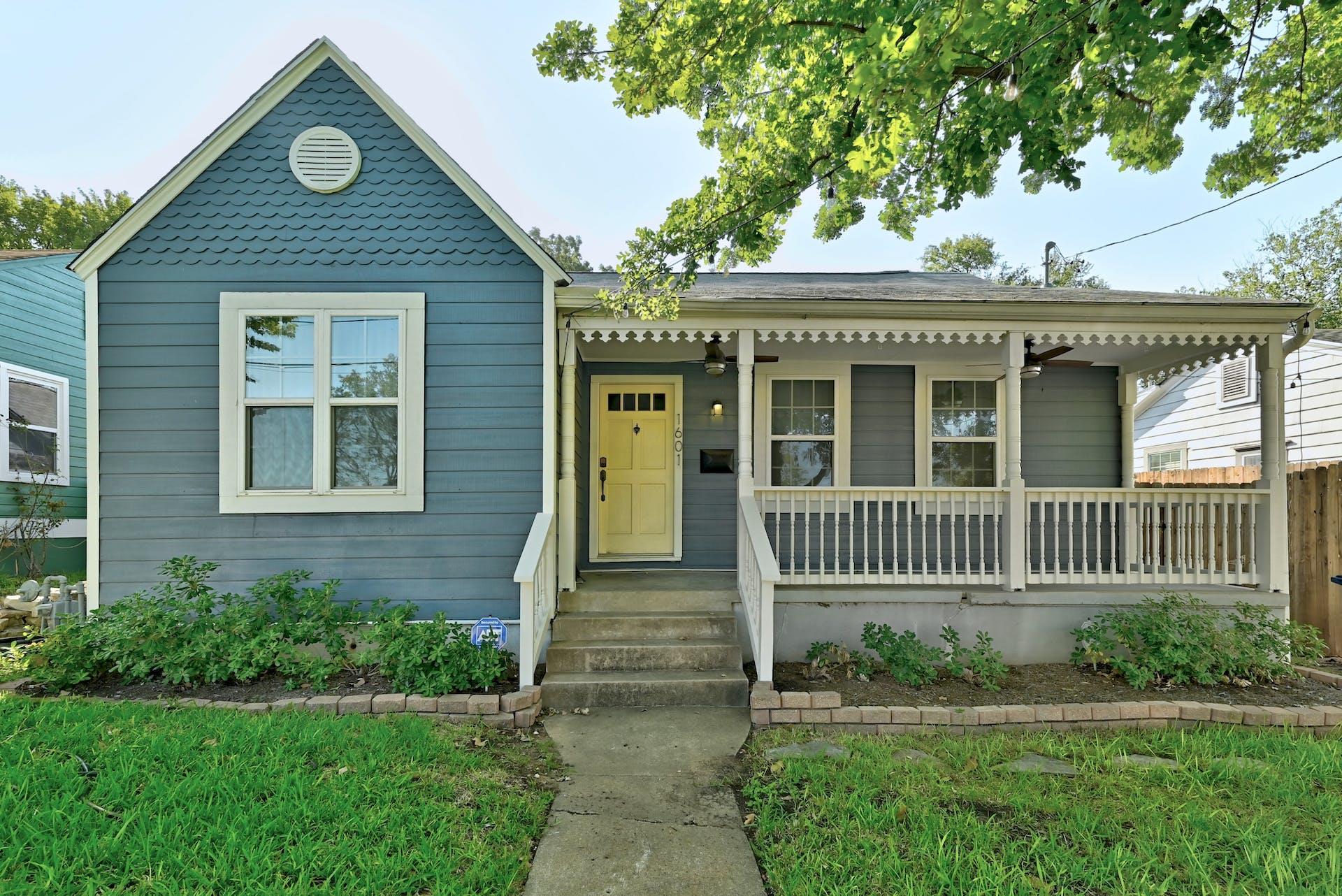 1601 Newfield Ln, Austin, TX 78703