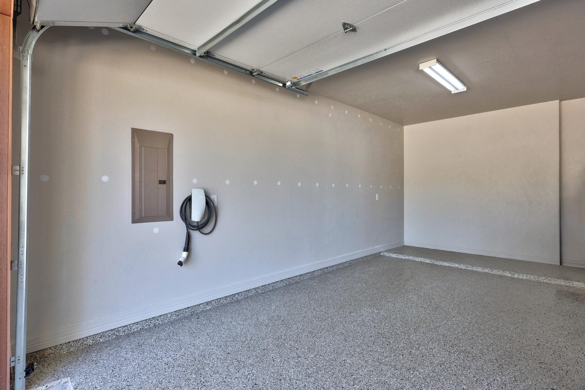 615 Cat Hollow Club Dr # A, Spicewood, TX 78669