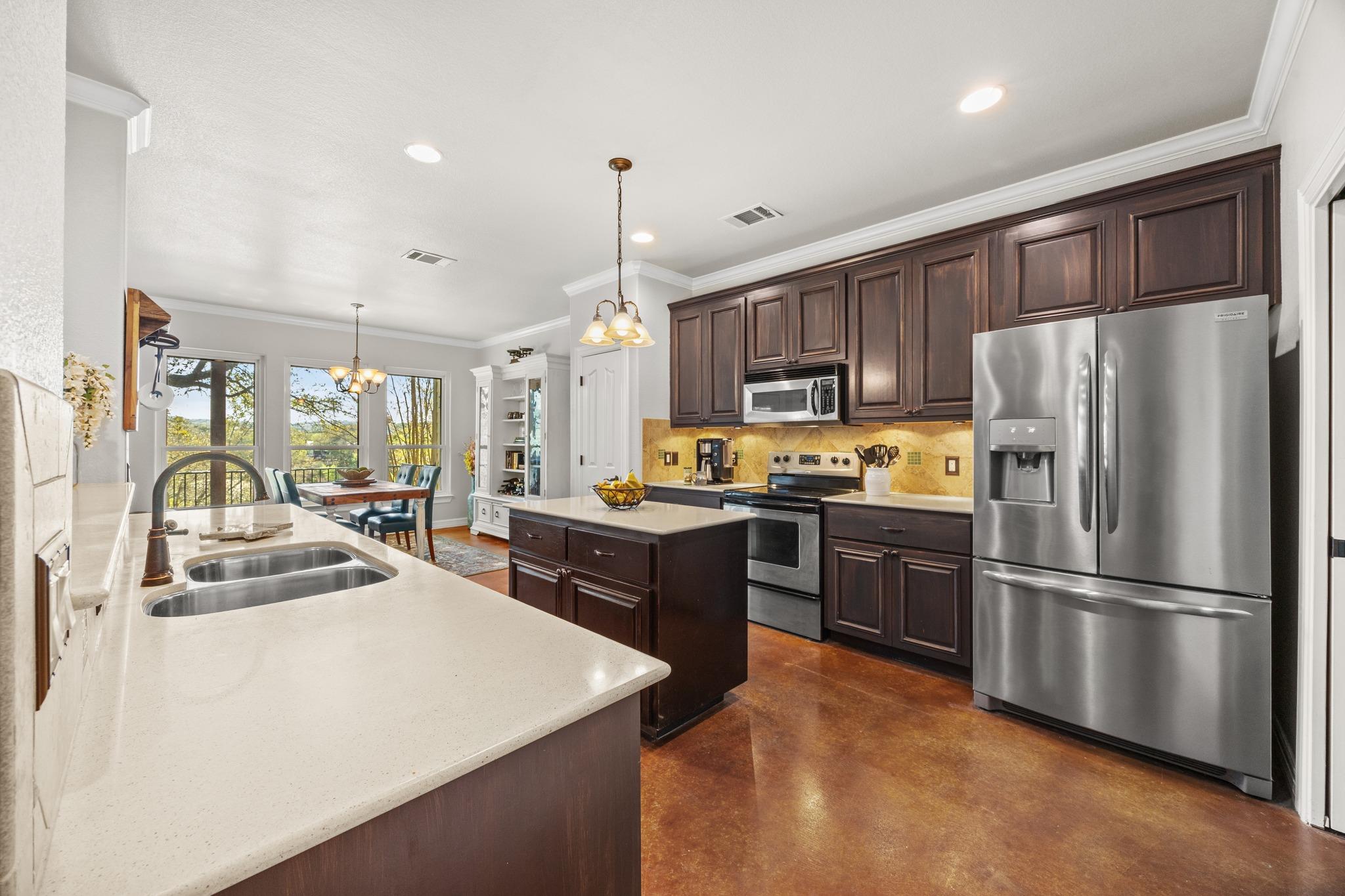 615 Cat Hollow Club Dr # A, Spicewood, TX 78669