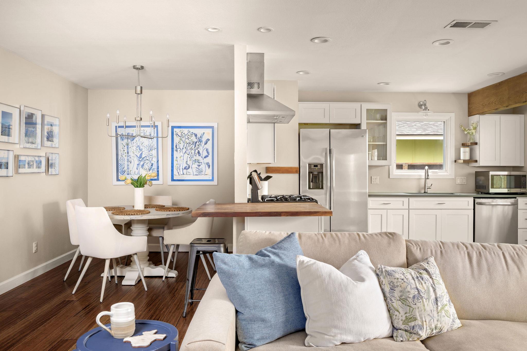 6107 Harwin Ln, Austin, TX 78745