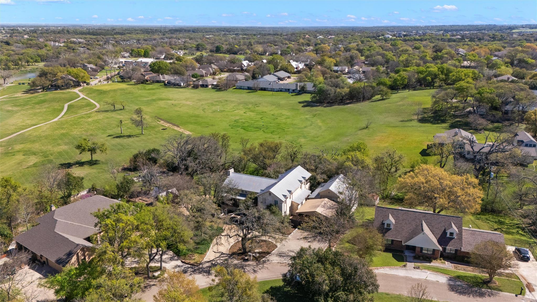 913 Southridge Rd, Salado, TX 76571