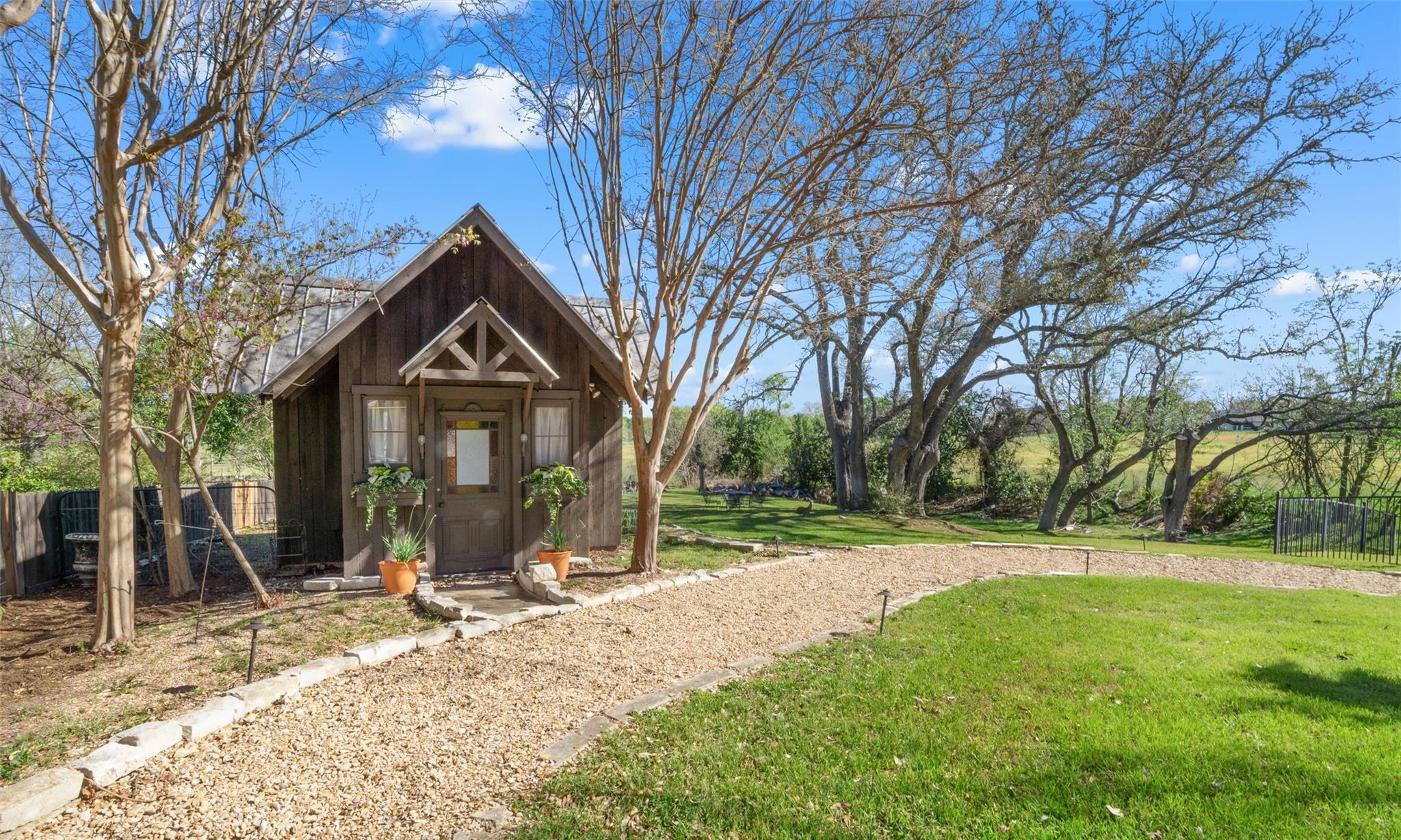 913 Southridge Rd, Salado, TX 76571