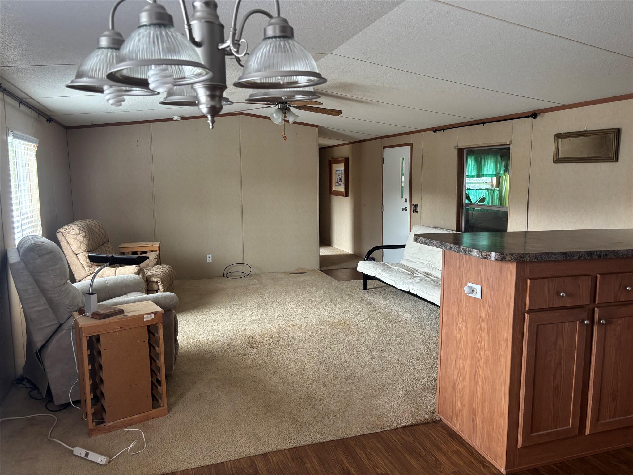 151 Cottletown Rd, Smithville, TX 78957