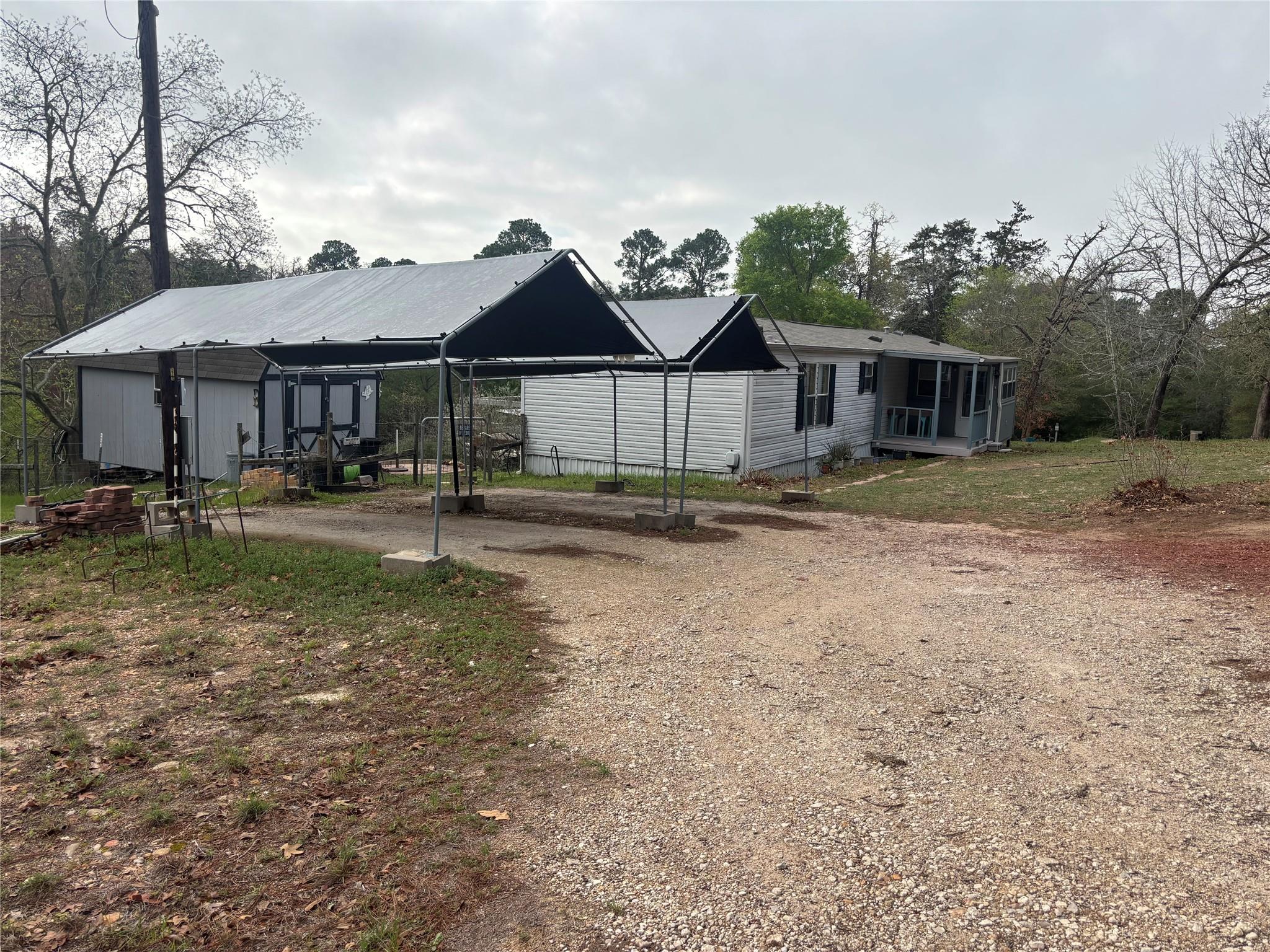 151 Cottletown Rd, Smithville, TX 78957