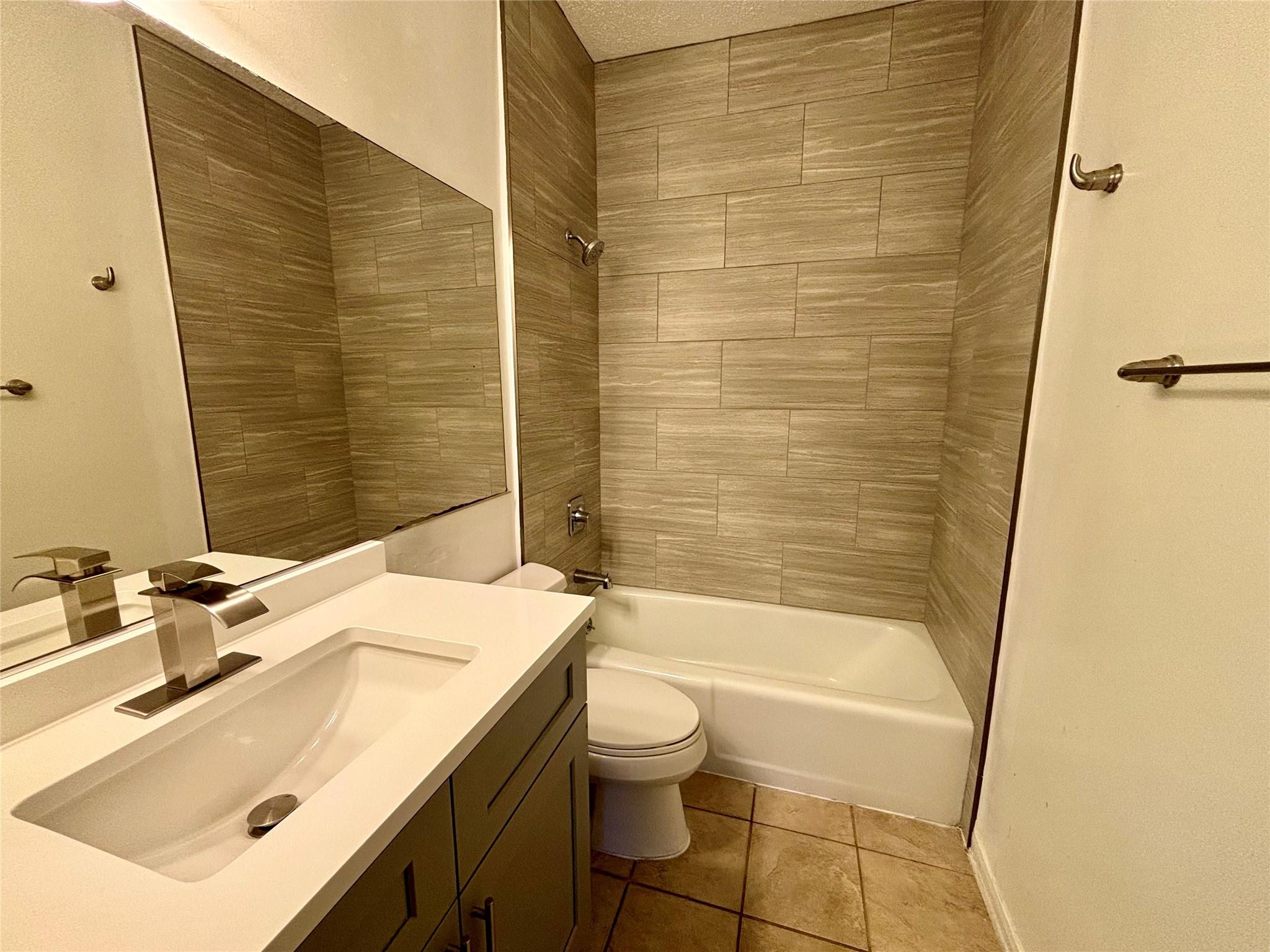 203 E 31 St # 101, Austin, TX 78705