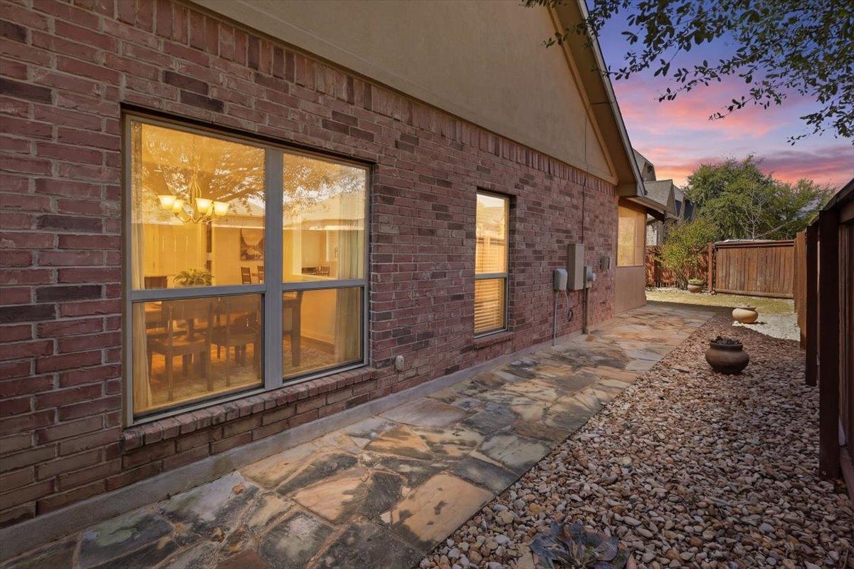 1101 Feather Reed Dr, Leander, TX 78641