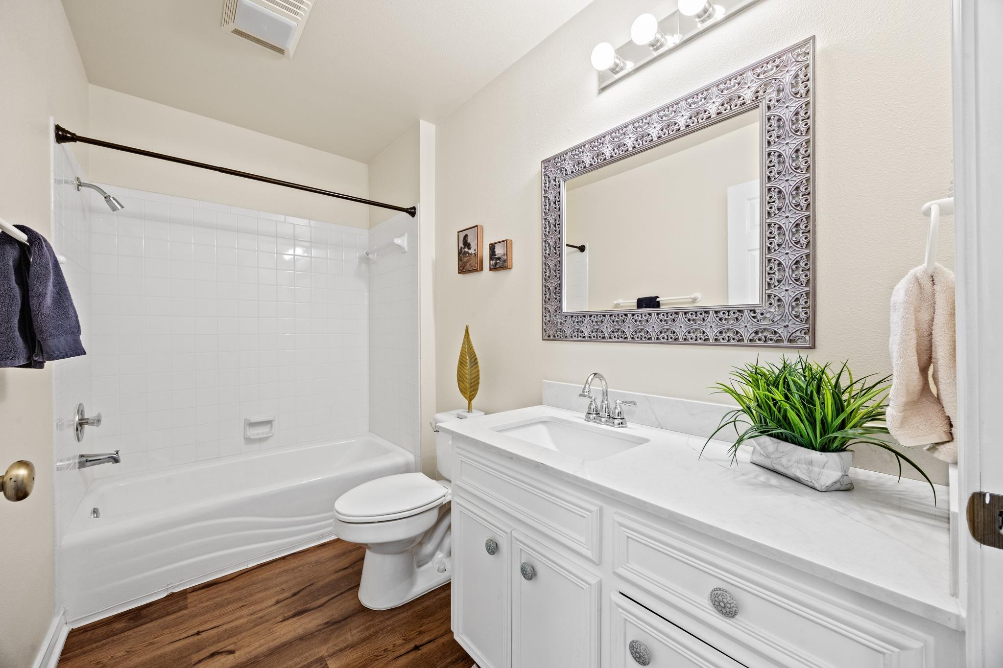 222 Village Dr, Georgetown, TX 78628