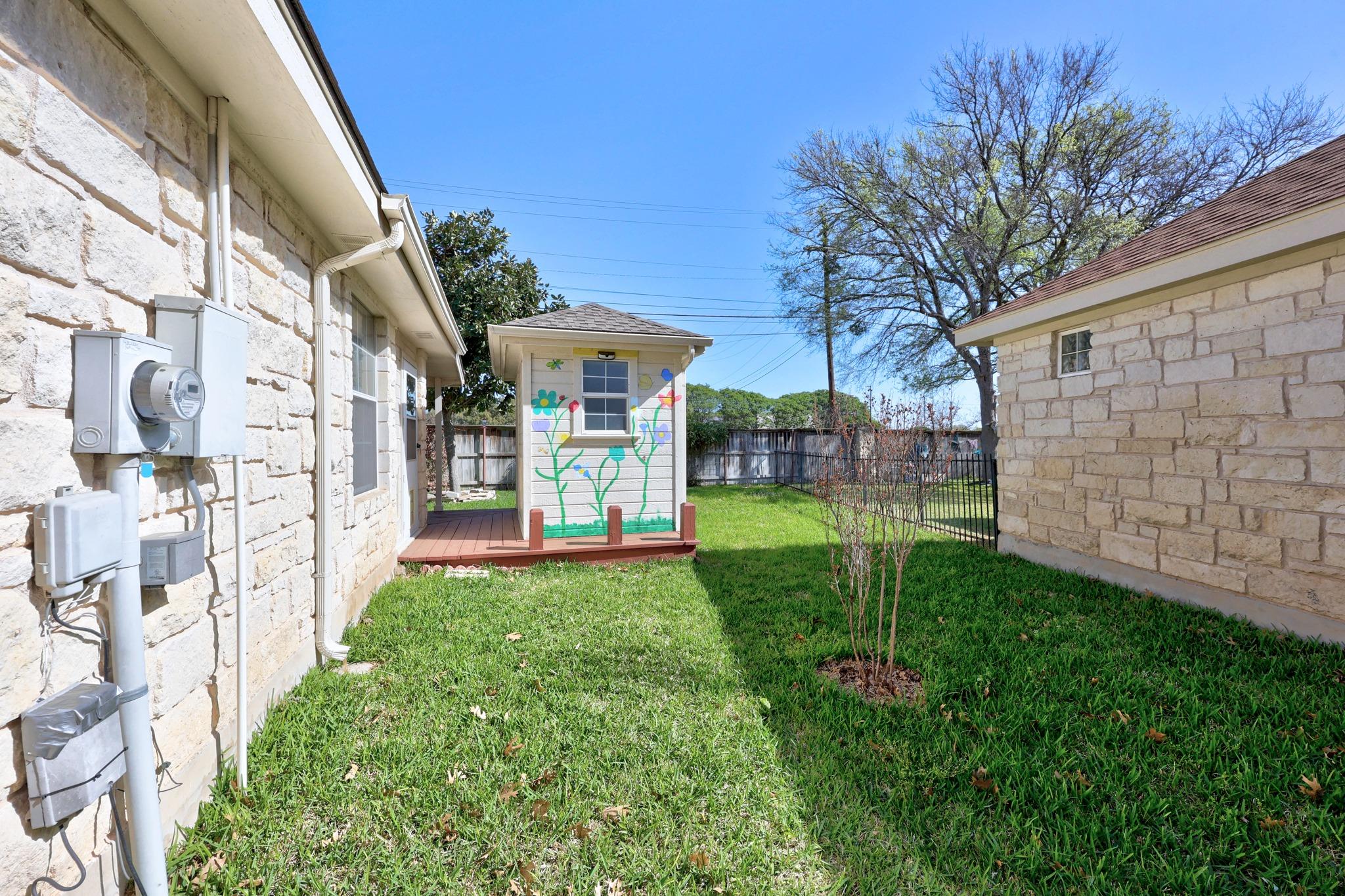 222 Village Dr, Georgetown, TX 78628