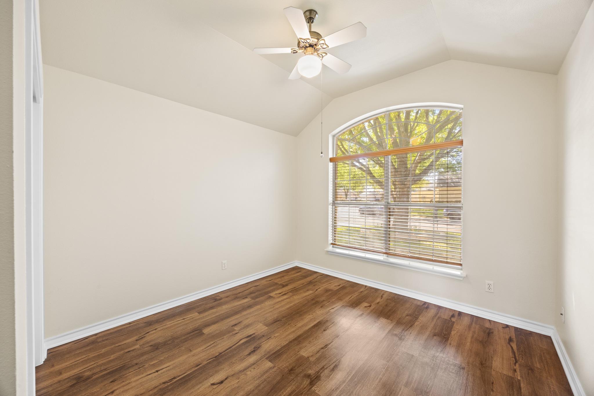 222 Village Dr, Georgetown, TX 78628