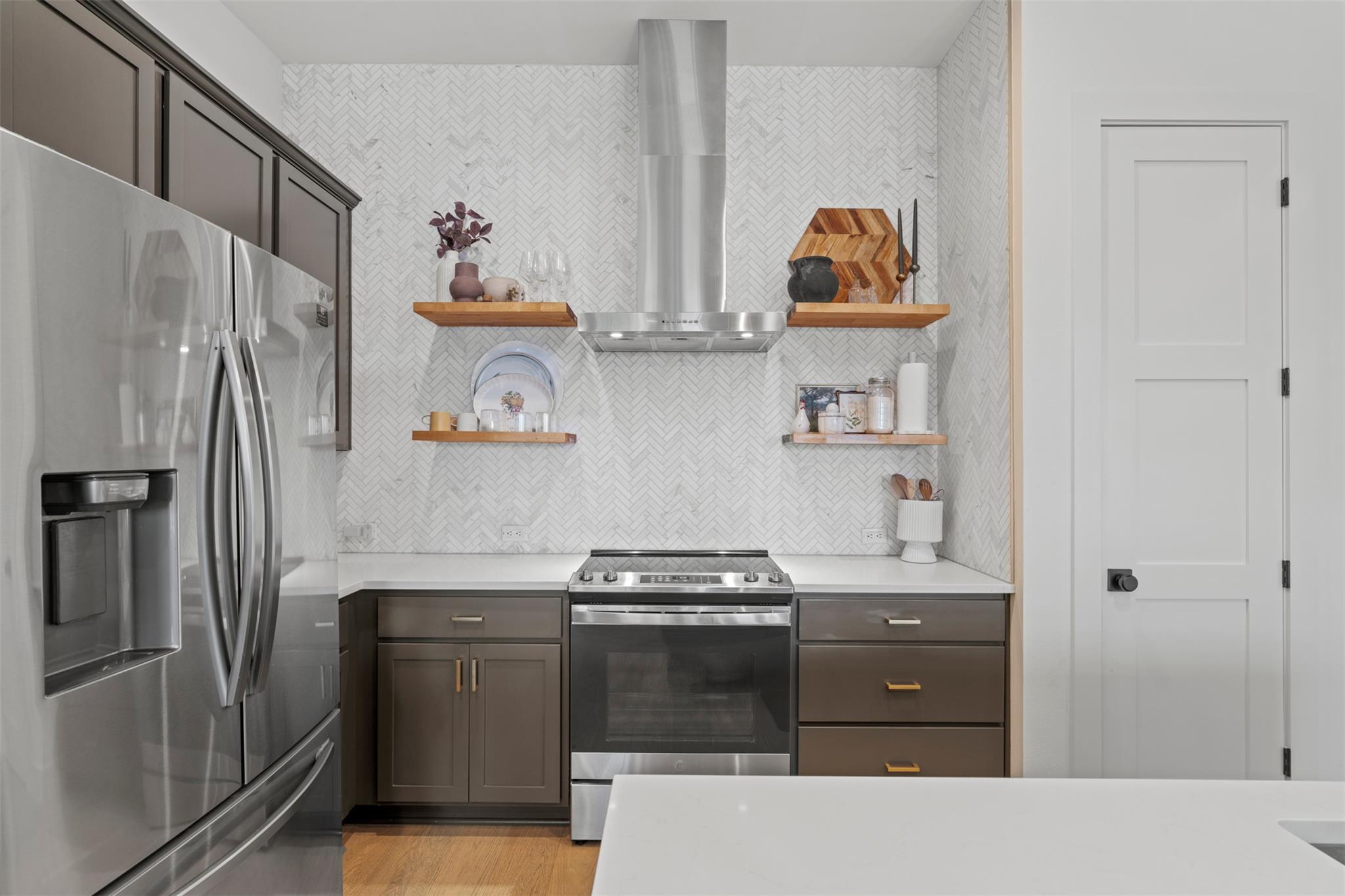 330 Kendall Rd, Spicewood, TX 78669